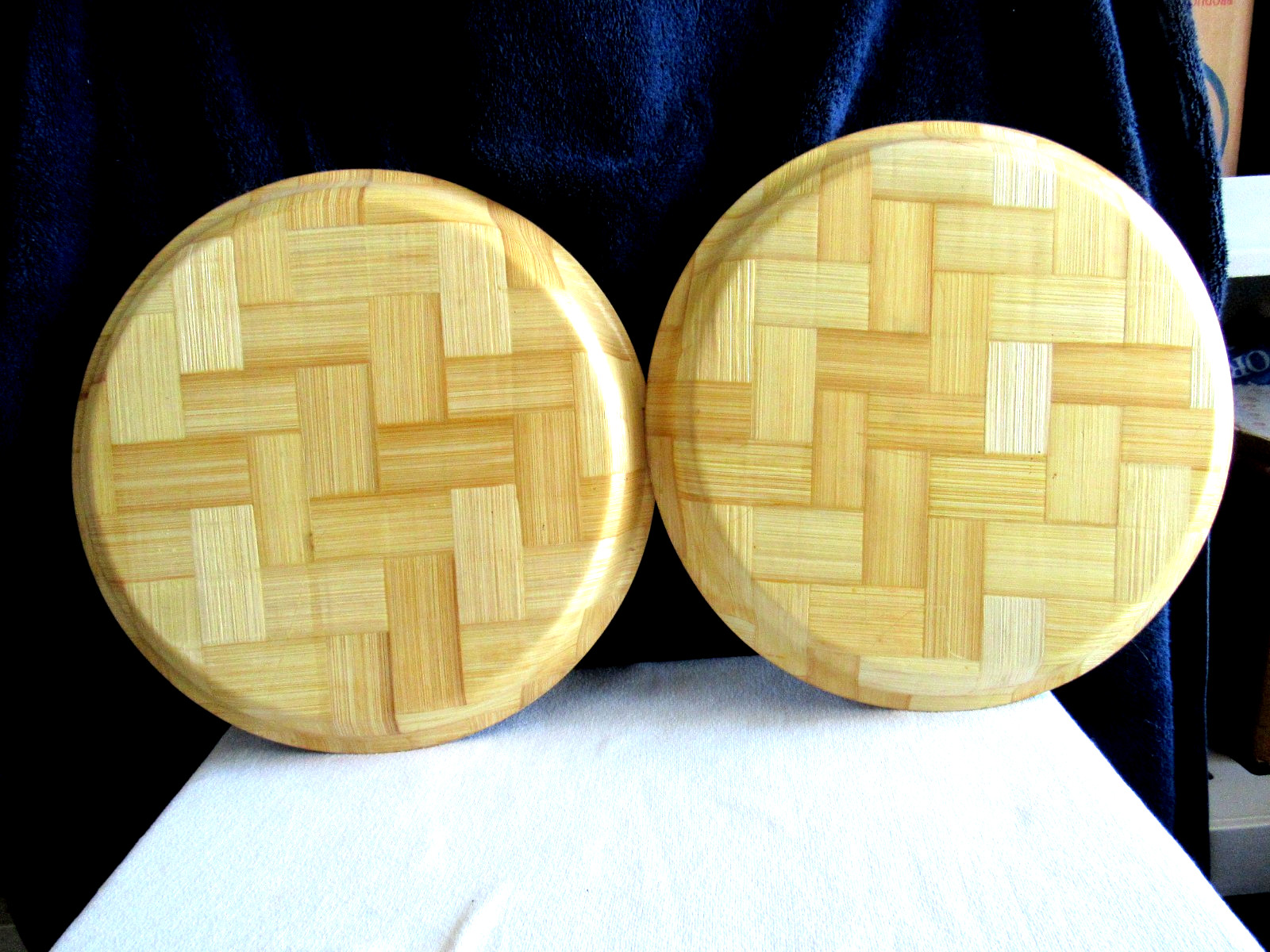 Vintage 2 Bamboo 13″ Dia. Serving Trays Asian Chinese Oriental Geisha Pattern