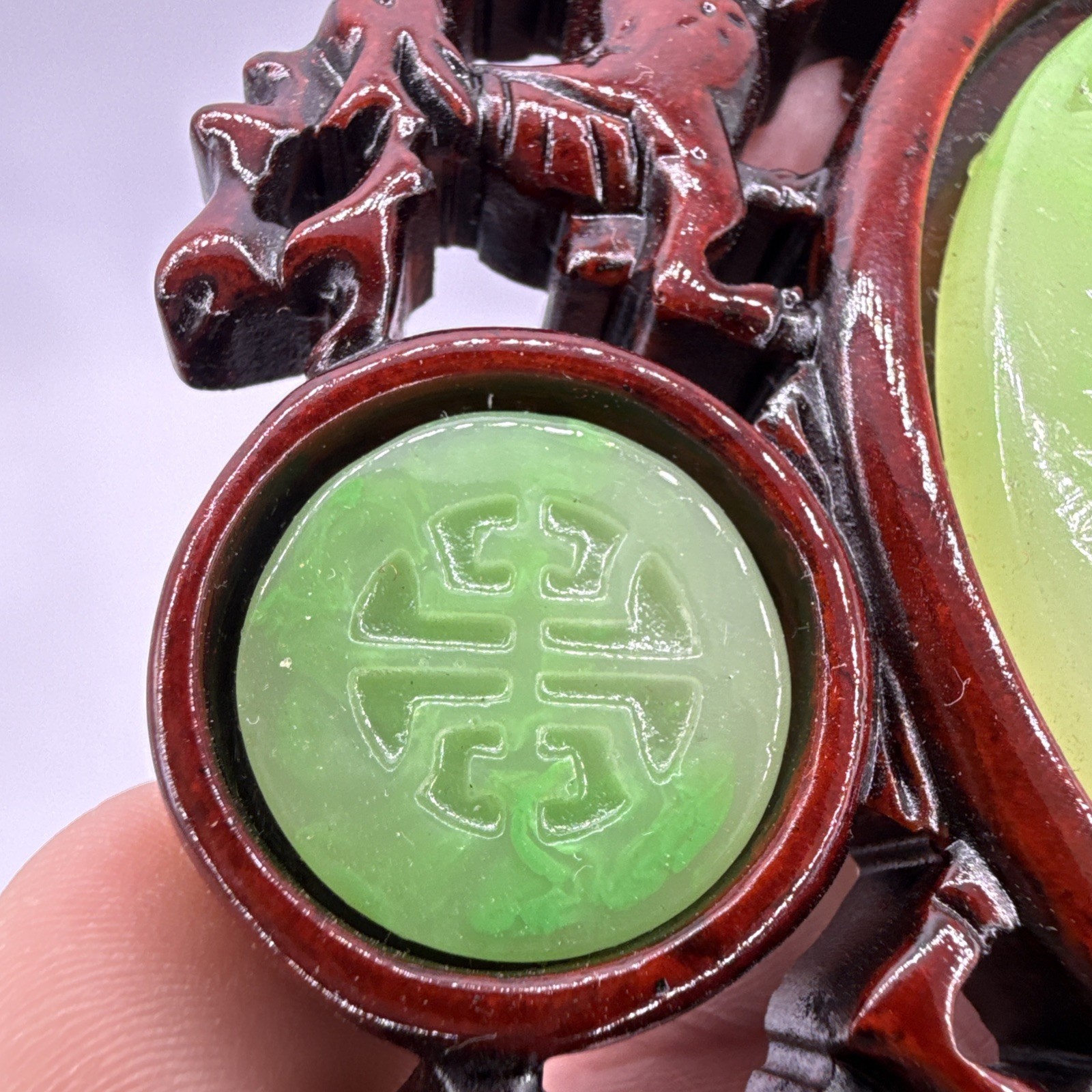 Vintage Chinese Culture Red Knot Faux Jade Wall Hanging