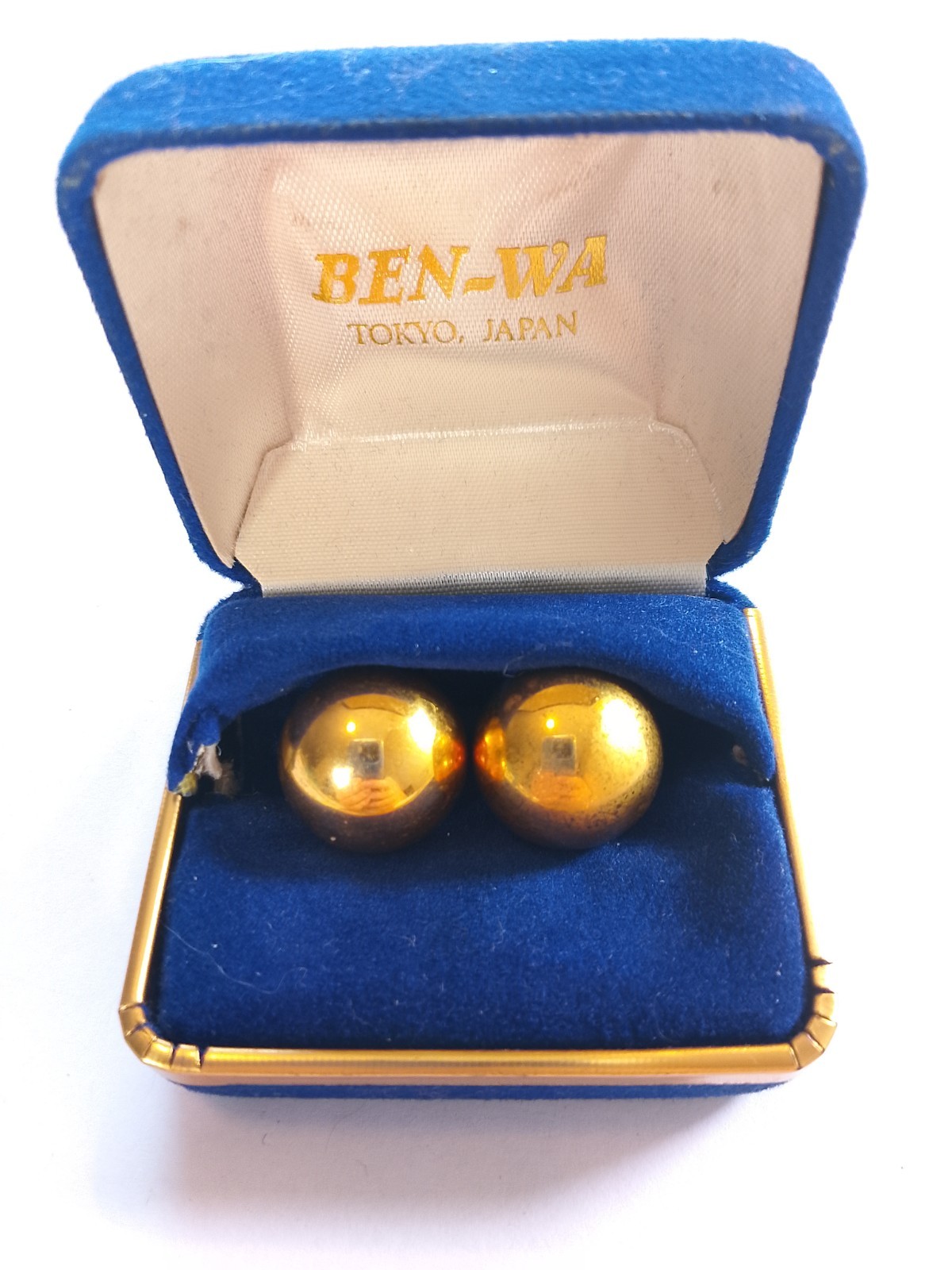 Benwa golden balls in blue casing Tokyo, Japan