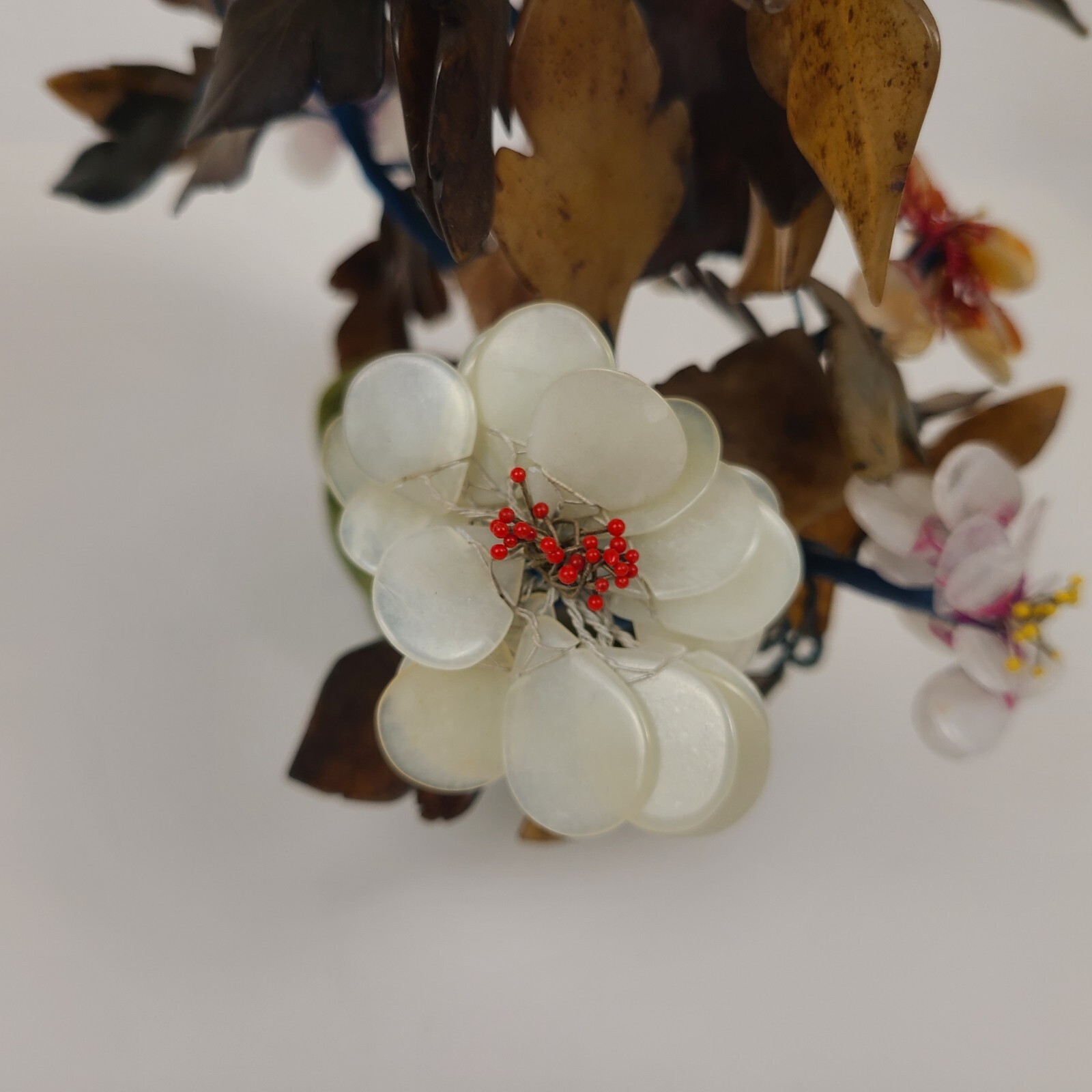 Vtg MCM Carved Agate Jade Quartz Bonsai Tree Flower Blossom Plant 11″ Tall Asian