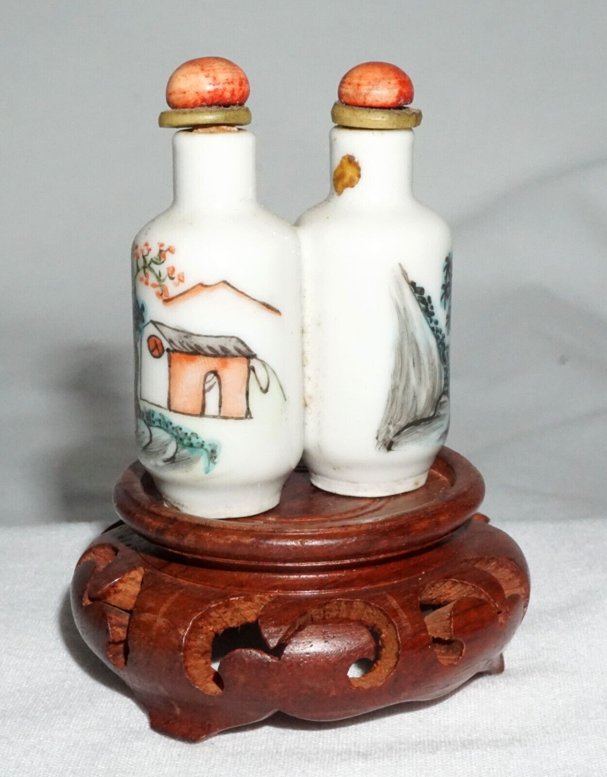Antique Chinese Porcelain Snuff Bottle w. Landscape & Marks on Base (LLA) IC