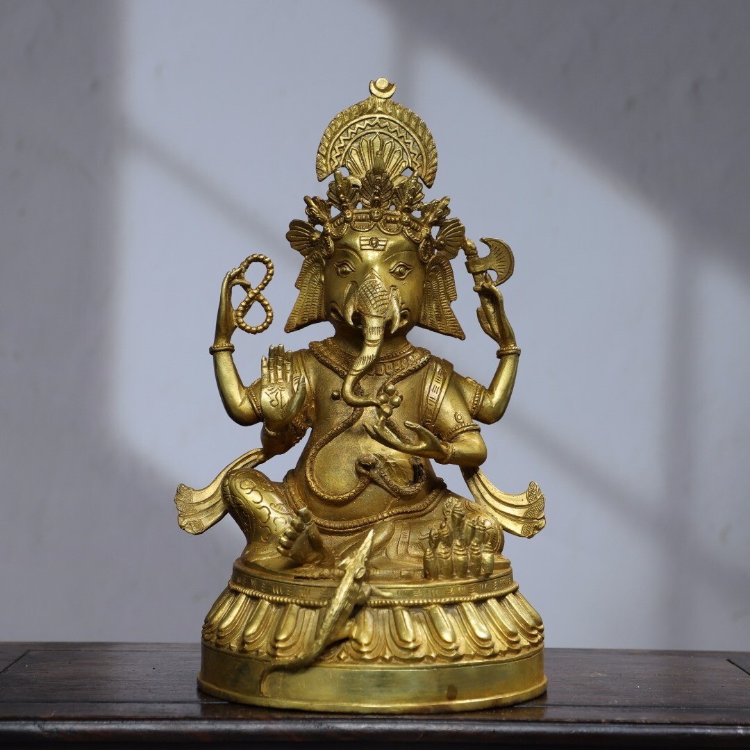 Bronze gilded statue of Elephant Trunk God of Wealth