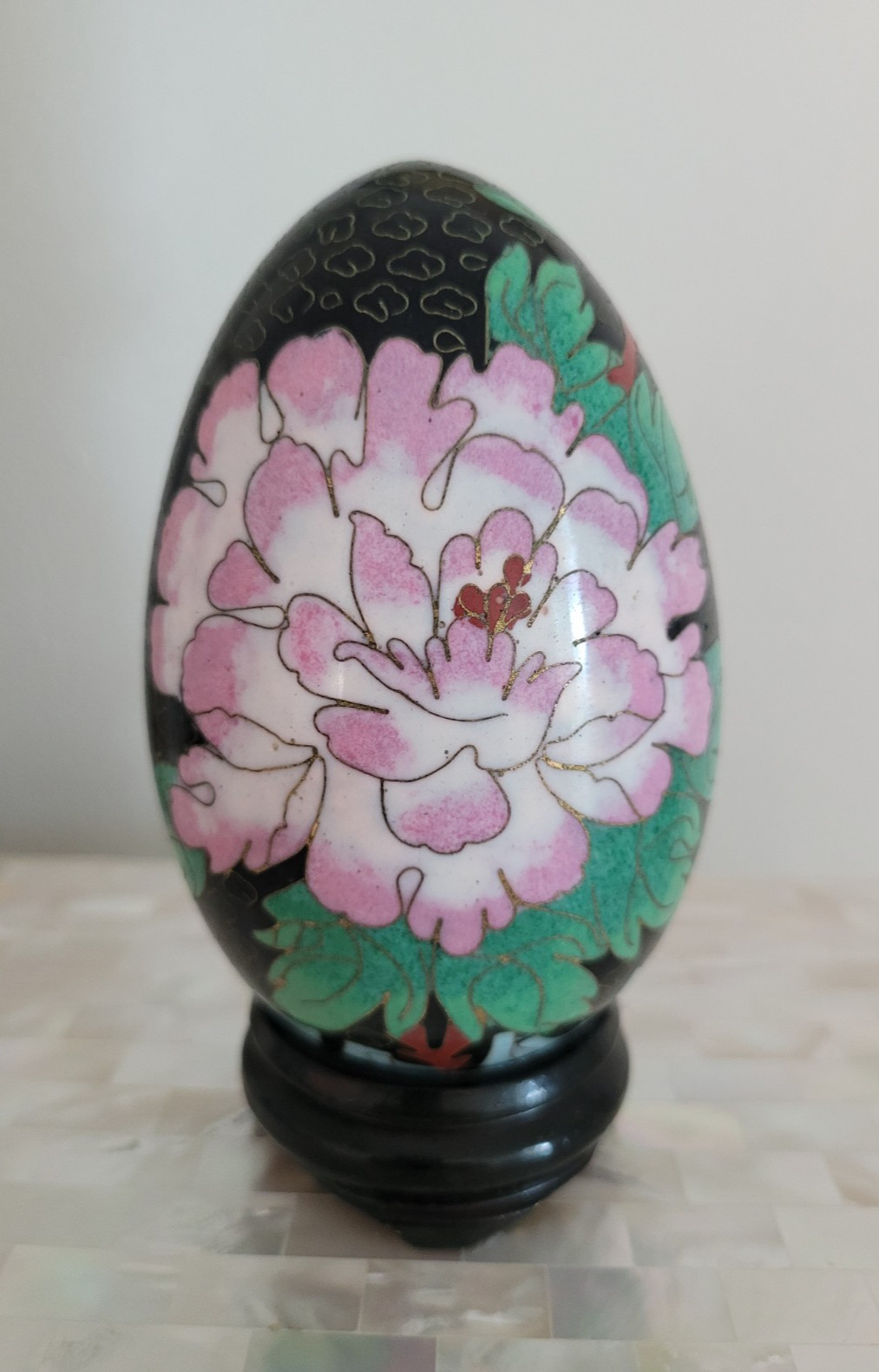 Vintage Chinese Large Black Floral Bird Cloisonne Egg on Wood Stand 5-5/8″ High