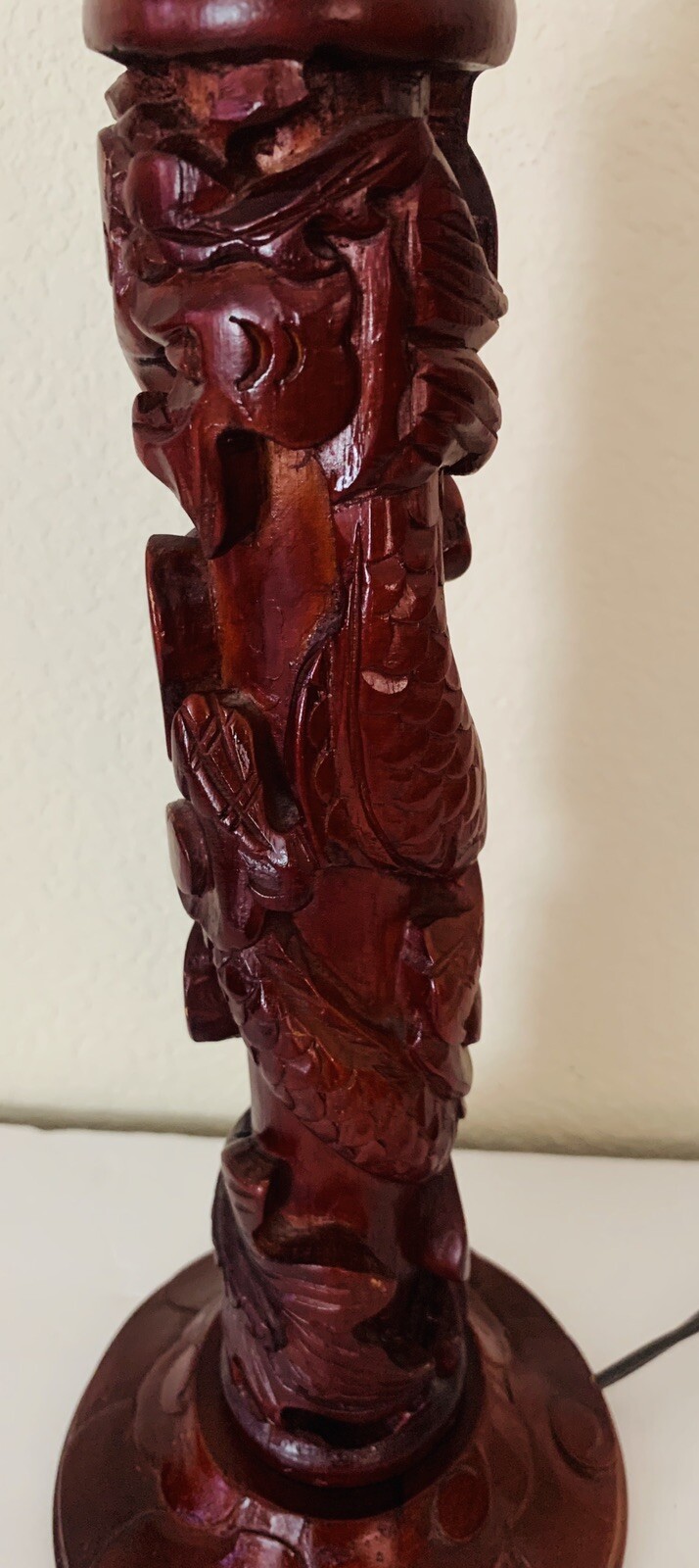 VTG Yi Lin Arts And Treasures Of China Wood Carved Dragon And Flowers Table Lamp
