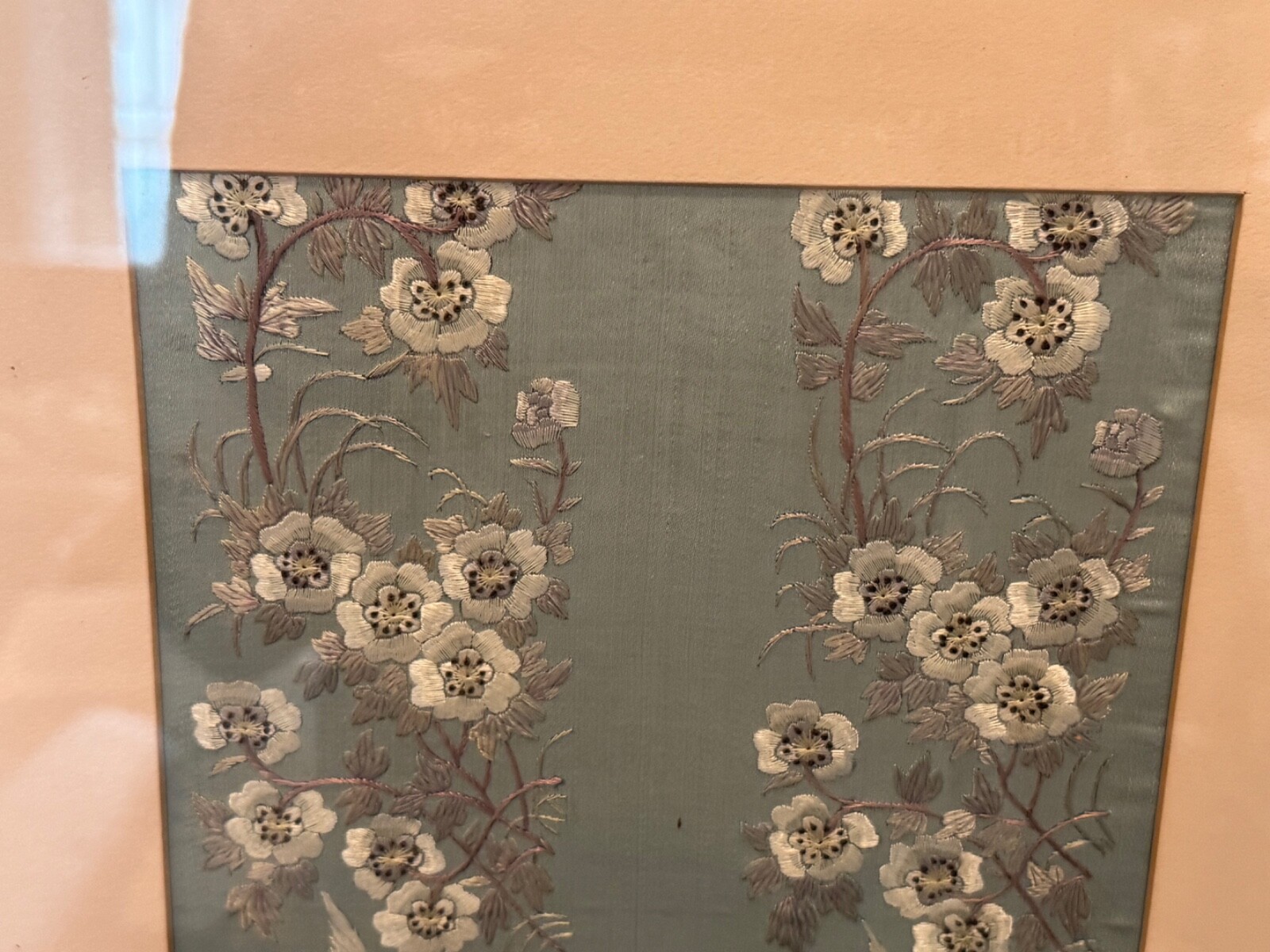 Vtg Antique Chinese Framed Silk Embroidered Textile Birds & Flowers Decoration