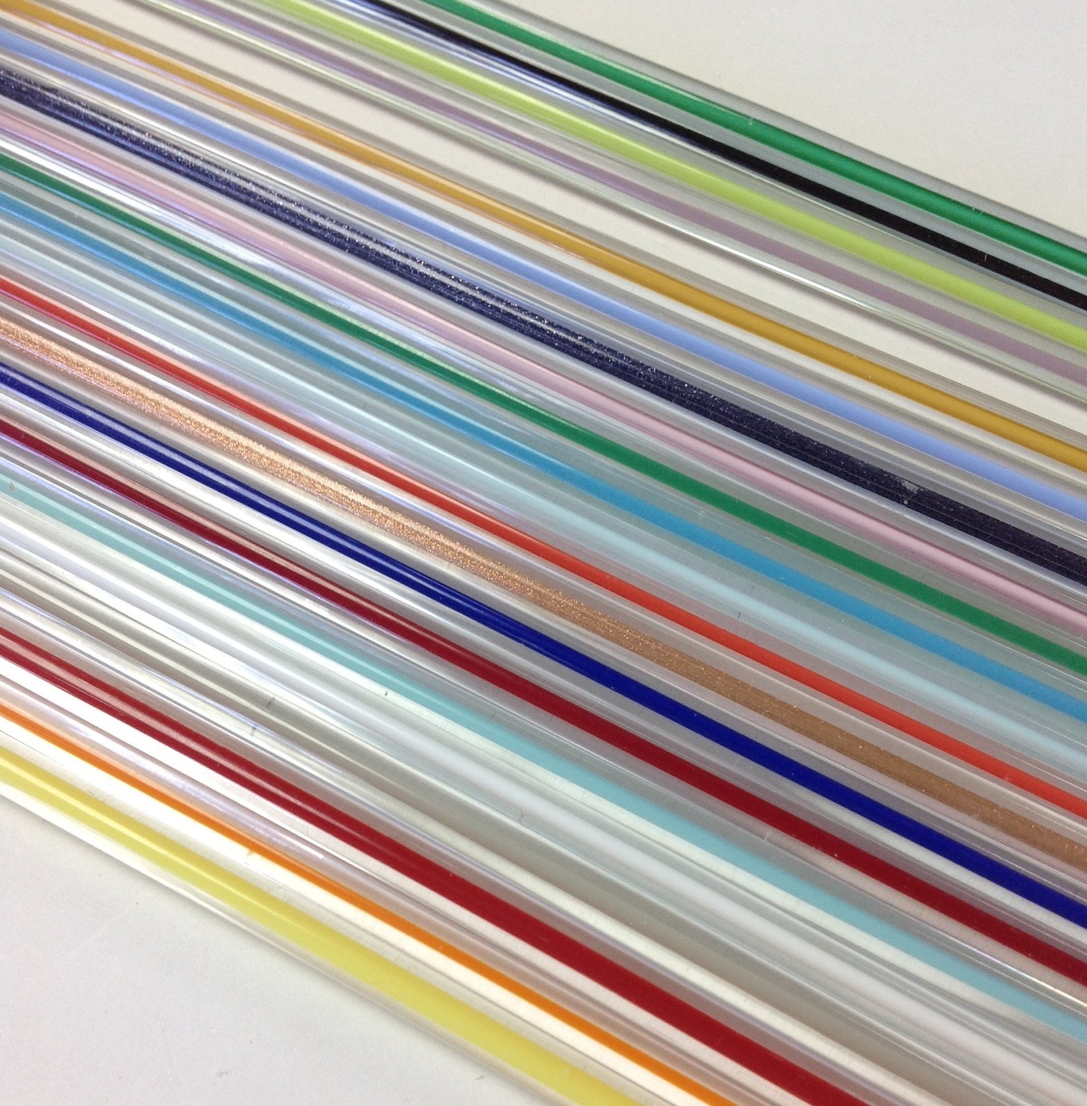 Effetre Moretti Filigrana 22 Rod Assortment 104 COE Clear With Colored Core