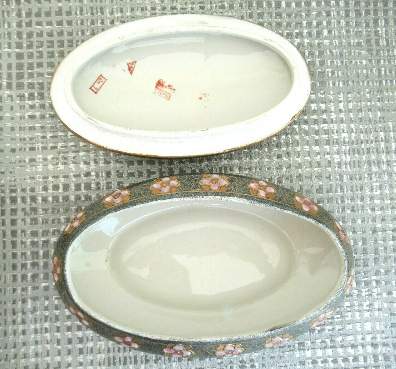 VTG Ceramic hand painted Toyo Set 2 pieces Trinket Dish and Oval Container w/Lid
