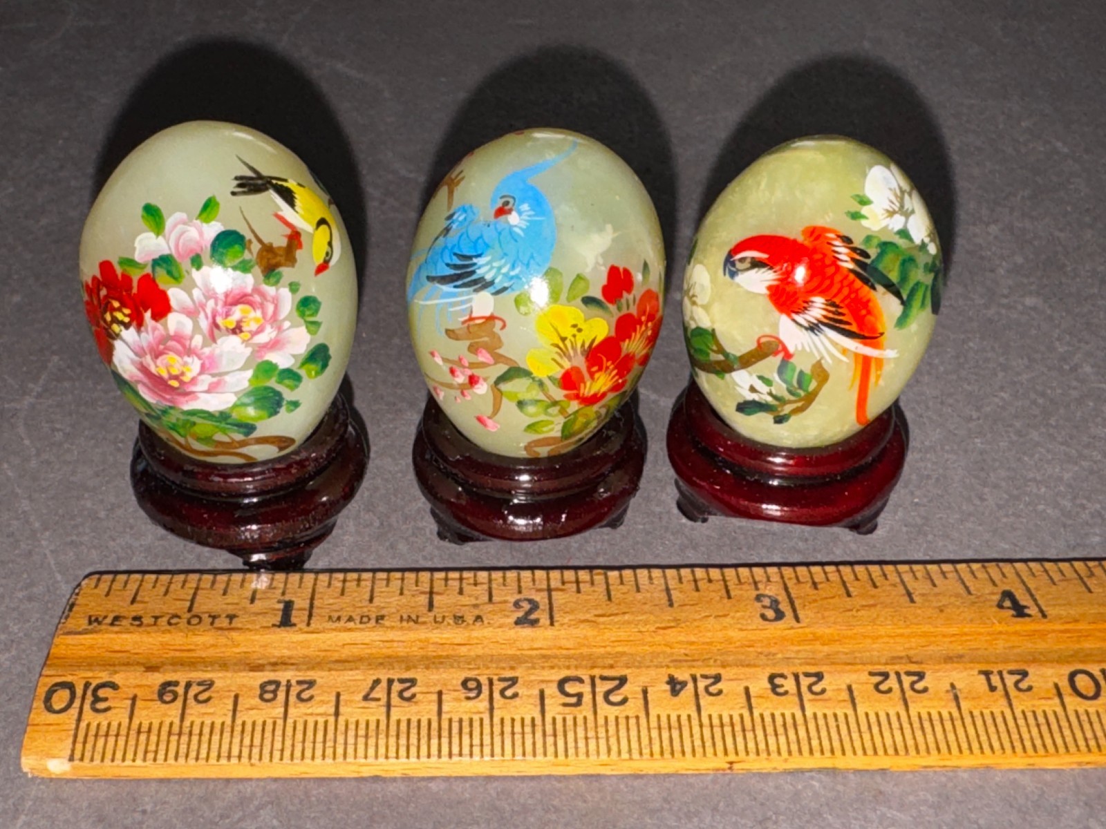 LOT OF 10 HAND PAINTED CHINESE HSIU STONE JADE EGGS WITH WOOD BASE STANDS W/ BOX