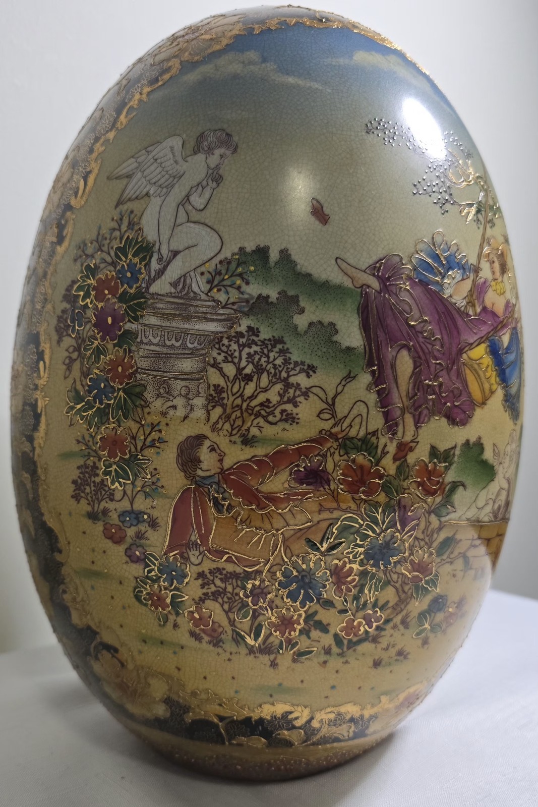 VTG 1950s HandPainted Satsuma Large Porcelain Egg Courting Couple Cherub Motifs
