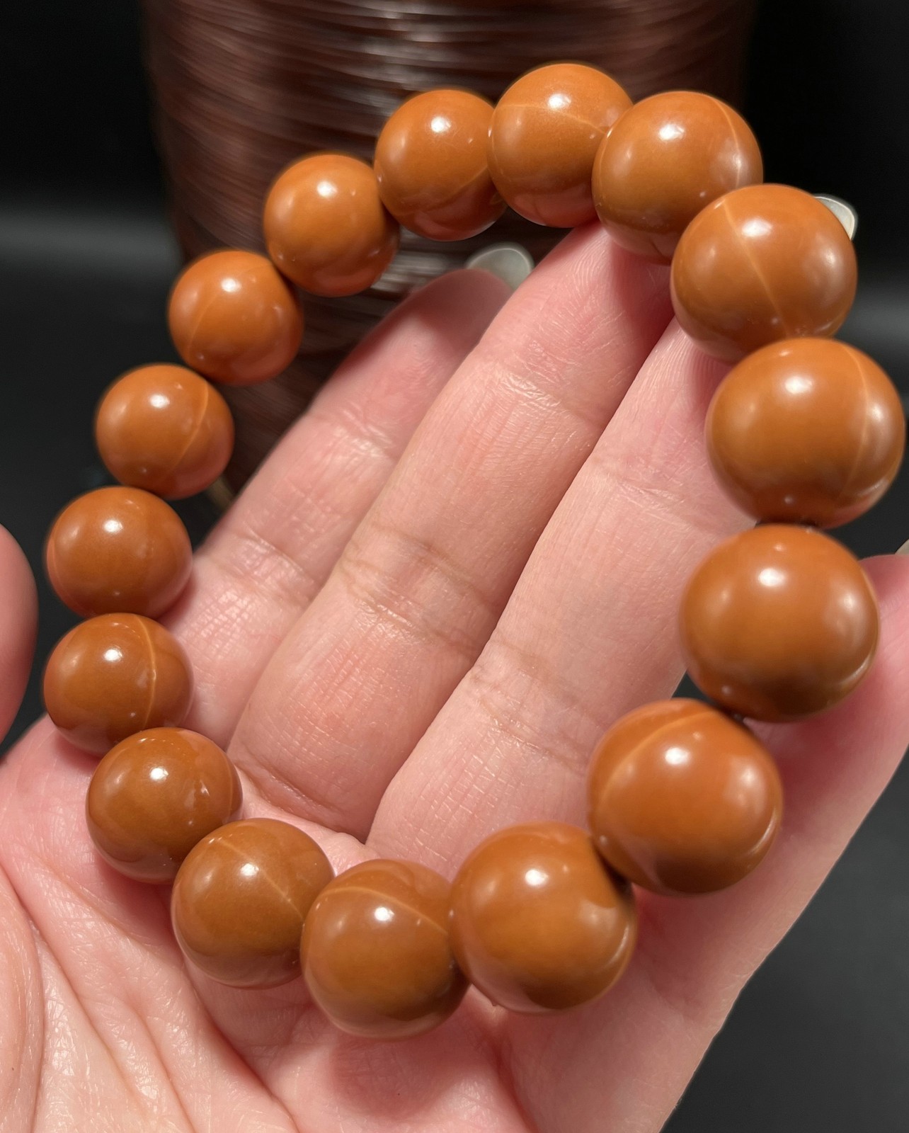 14.5MM China Olive Dentoliva Monkey Head 16PCS Smooth Round Beads Bracelet