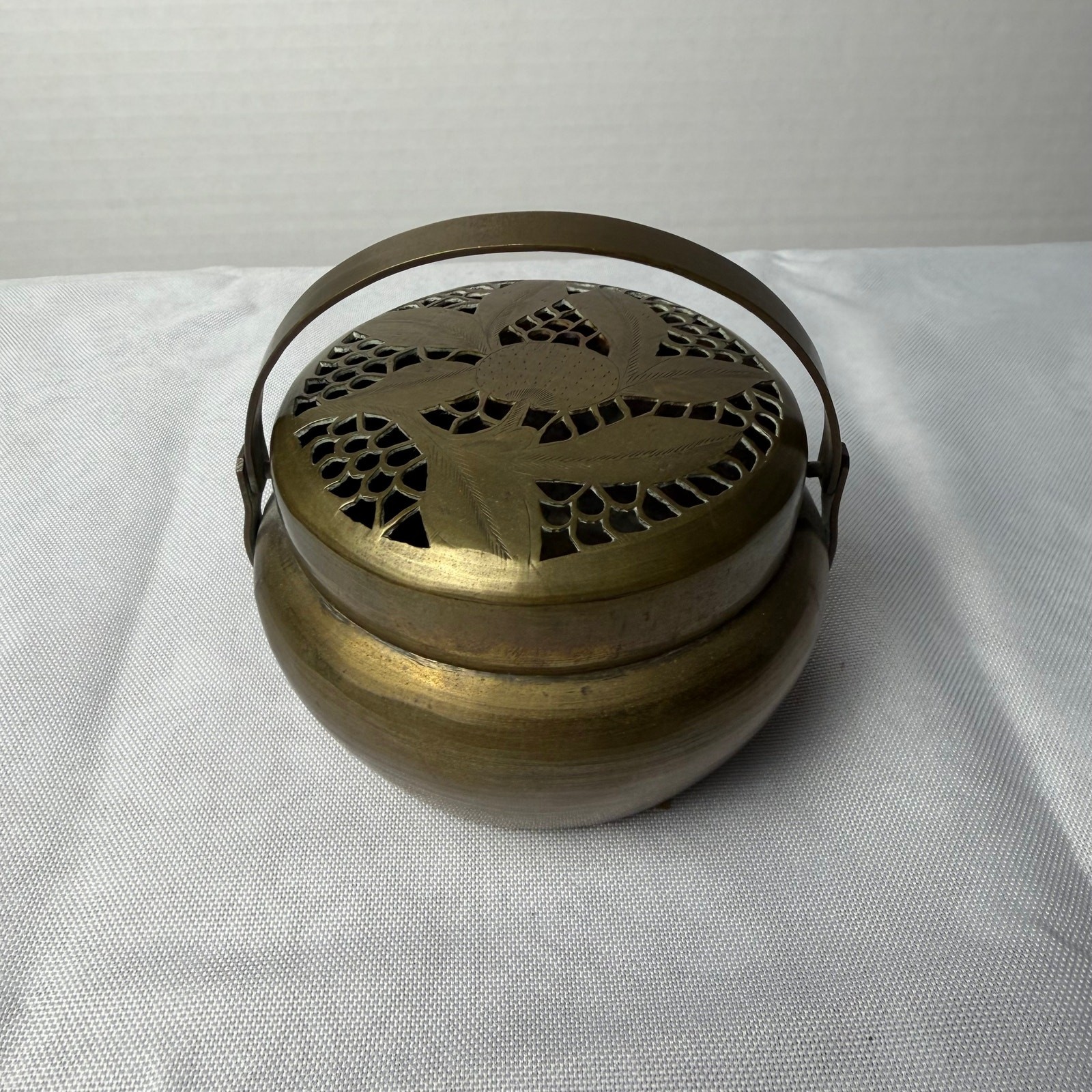 VTG Chinese Brass Xiulu Hand Warmer Pierced Pomegranate Lid Incense Holder Gift
