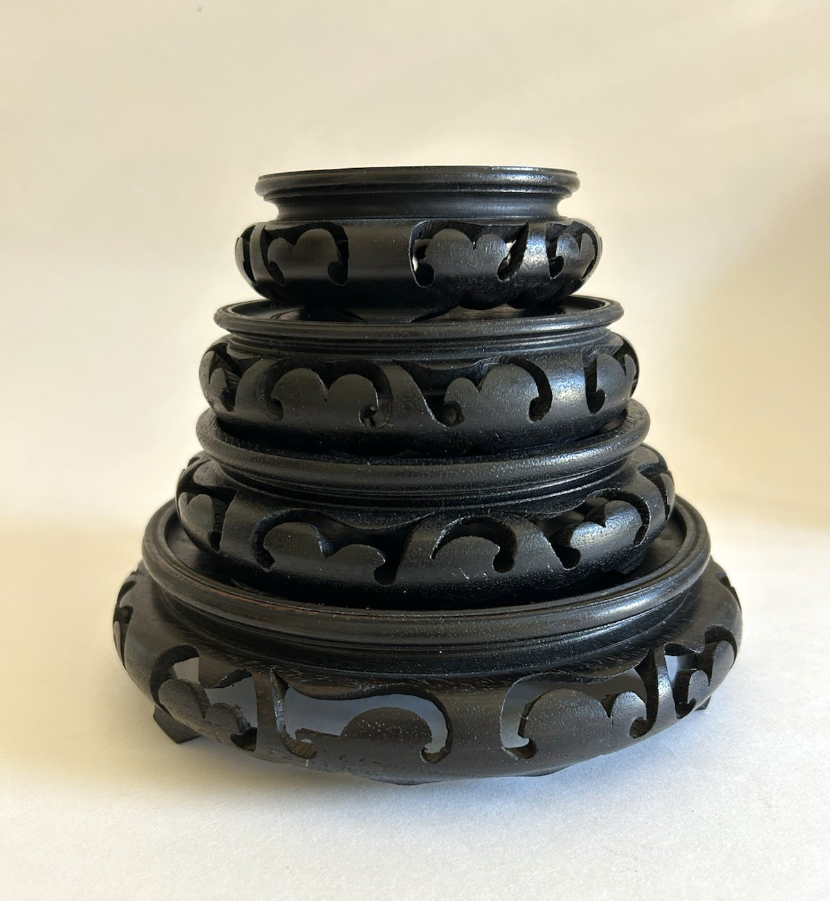 Set (4) Vtg Chinese Hand Carved Wooden Round Display Stands 3″, 4″, 4.5″, 5.75″