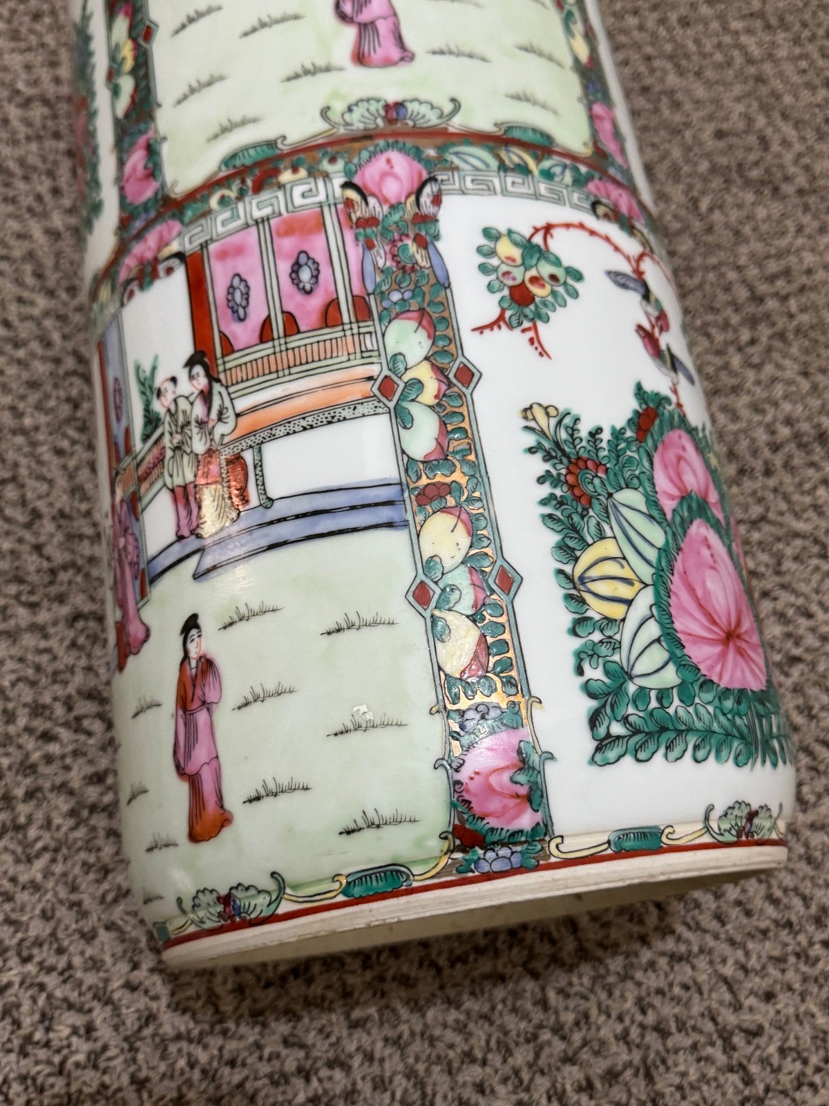 Vtg Mid 20th c. Chinese Famille Rose Medallion Umbrella Stand Entryway Holder
