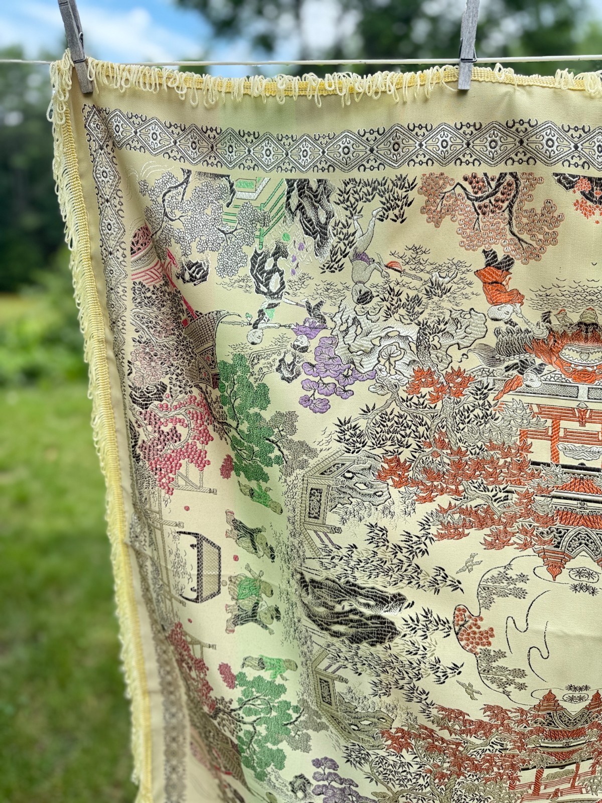 Vintage Chinese Silk Brocade China Tapestry Table Cloth 38inch Square Excellent