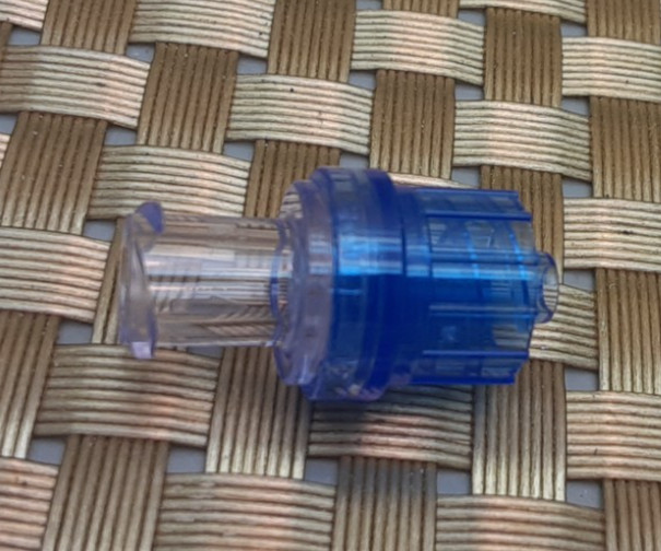Nordson Check valves/Female Locking Luer to Male (lot of 100) SCVO6252