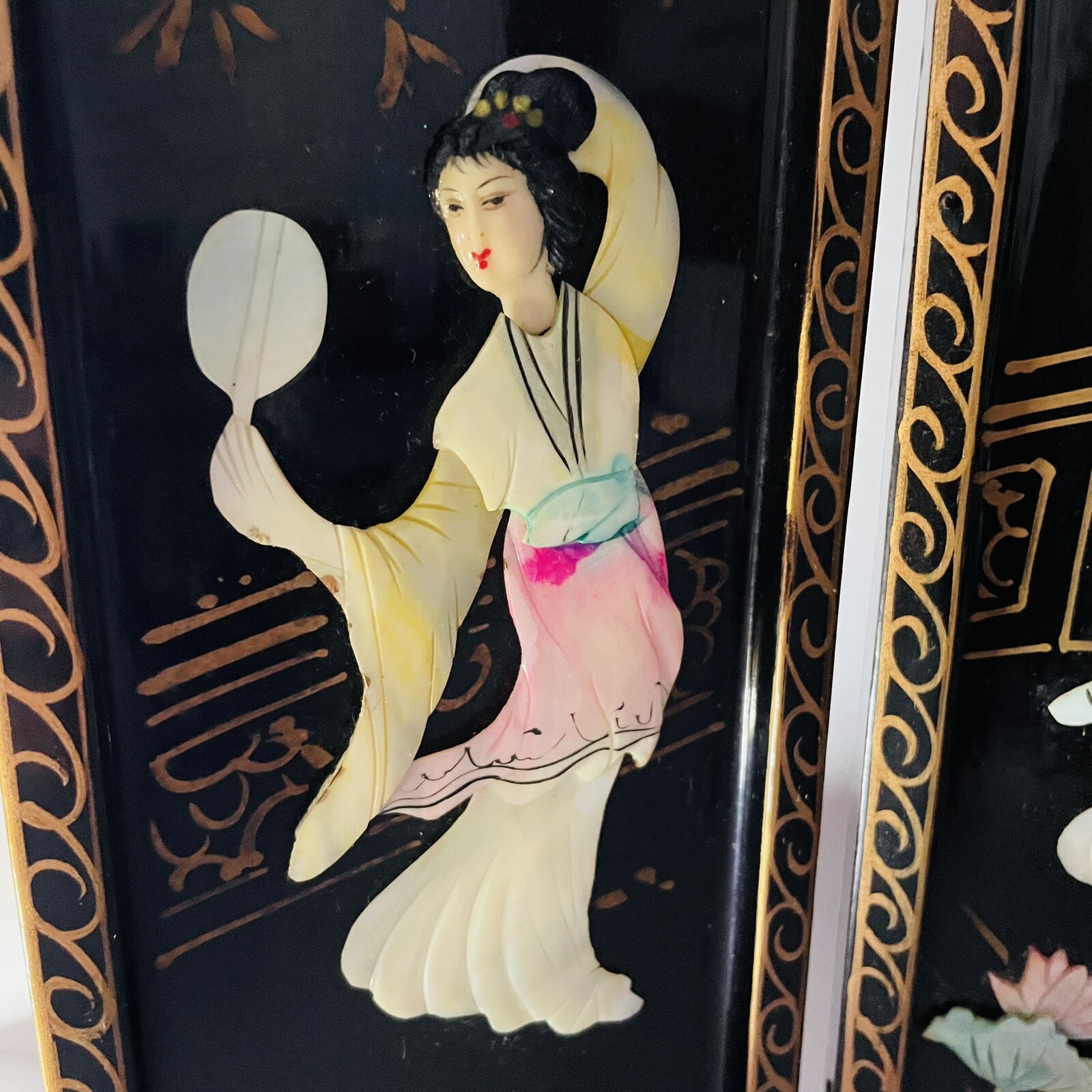 Vintage Oriental Black Lacquer Mother Of Pearl Geisha 4 Panel Screen 18”x14” SEE