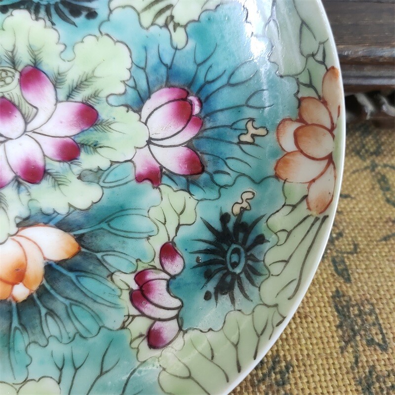 5.3″ Chinese Famille Rose Porcelain Lotus Flower Pool Leaf Plate