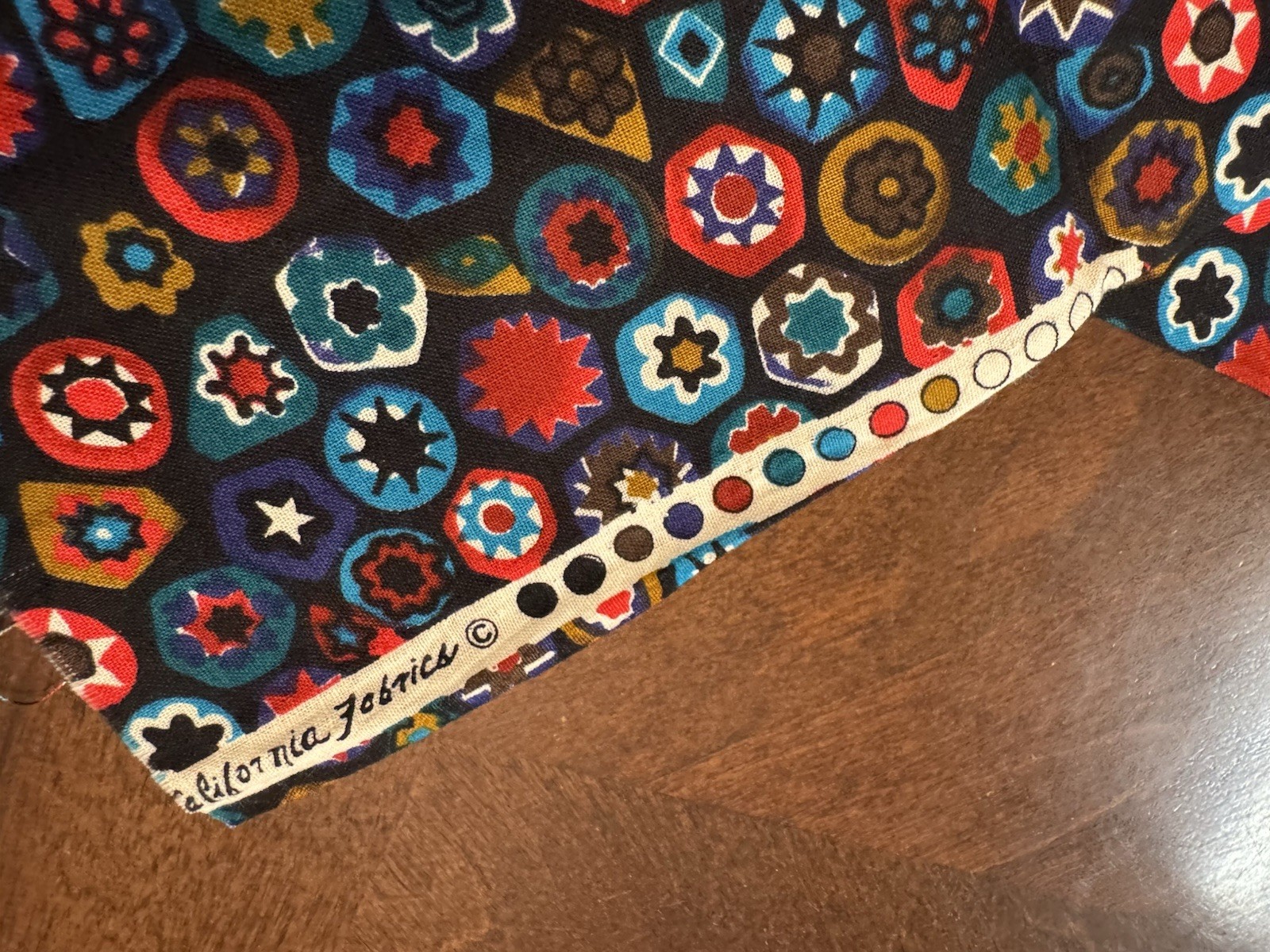 Hoffman California Cotton Fabric Lot 3 fat quarters FQ 18″ x 21″ MOD circles