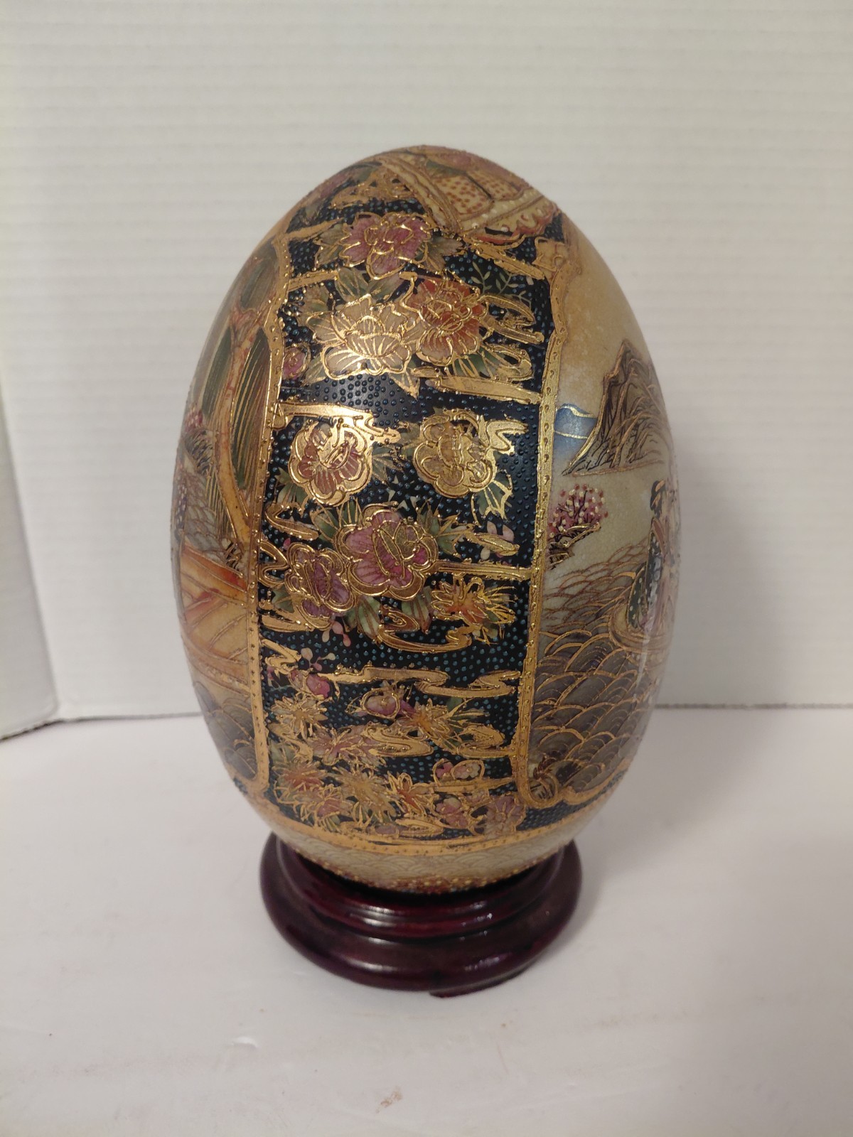 Vintage Satsuma Chinese Porcelain 14″ Asian Art Gold Gilding Egg Excellent Cond.