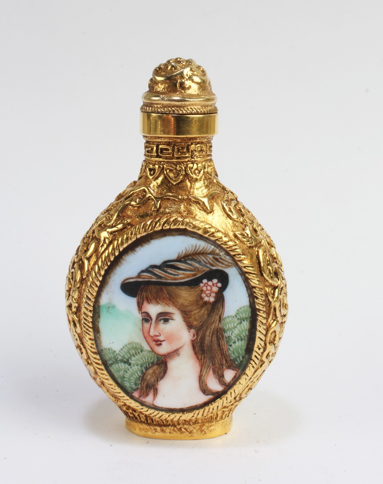 An Enamel Snuff Bottle. ‘QianLong’ mark at base