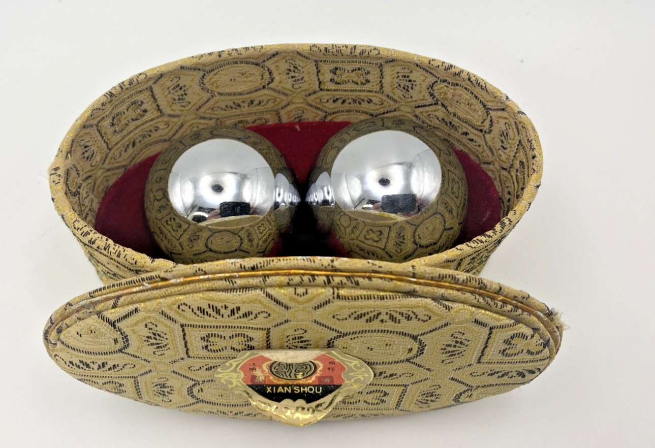 Vintage Chinese Baoding Balls Stress Relief Health Therapy In Box Shou Xing