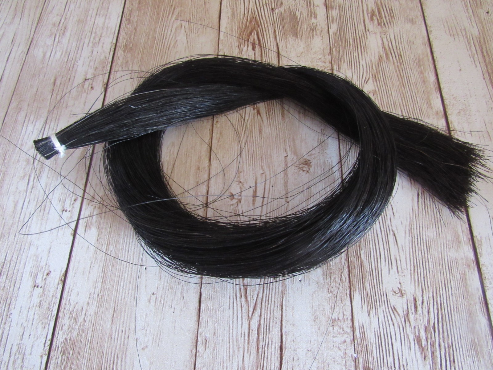 1 Ounce Extra Long Horsehair Bundle Quality Natural Horse hair Crafts Pow Wow