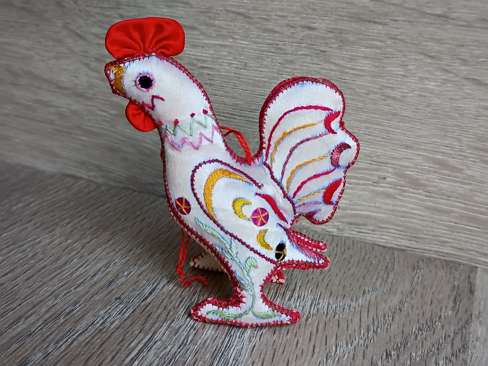 Silk Stuffed Rooster Ornament 3.25″ Figurine Handmade Chinese Embroiderd VTG