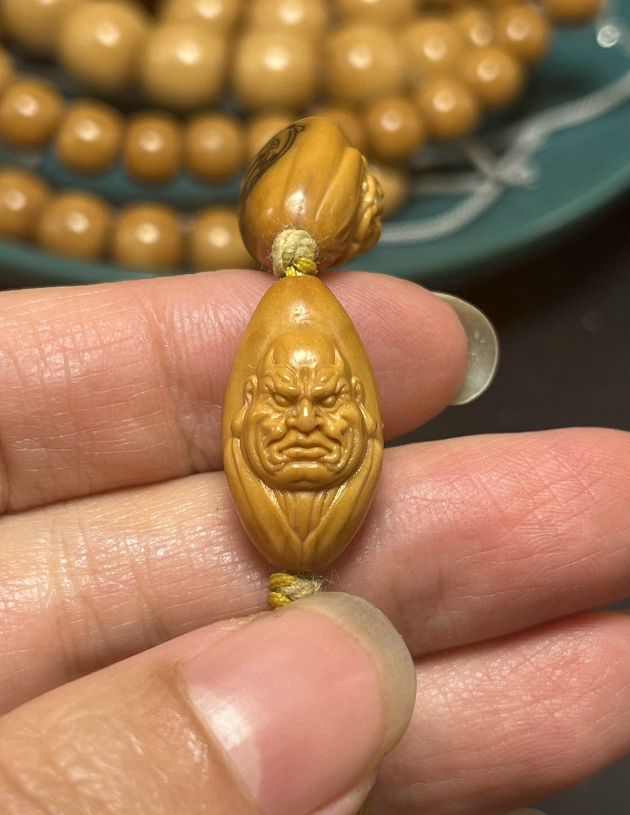 China Olive Dentoliva 10PCS Mini Small Beads Relief Carving Evil Monk Bracelet