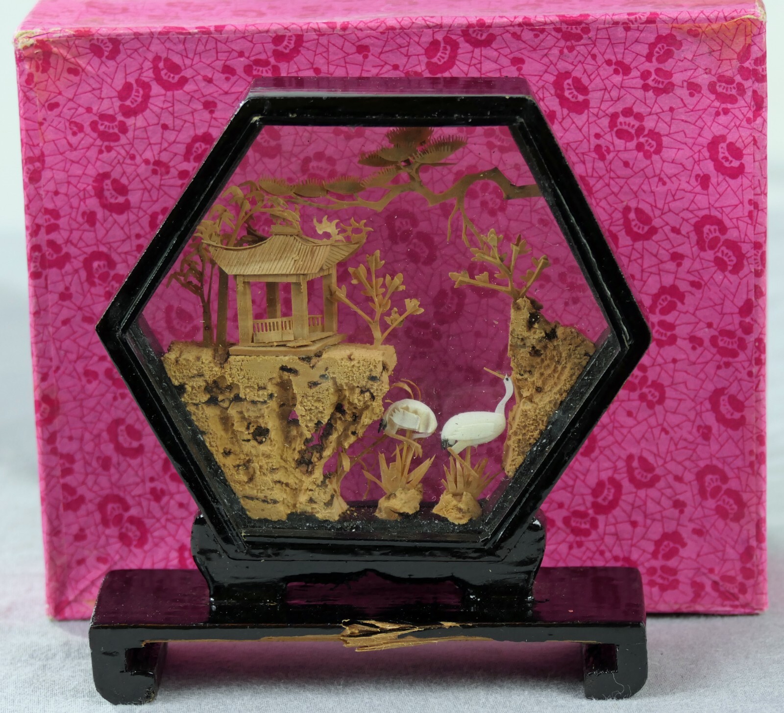 VINTAGE 3-D CHINESE CORK DIORAMA IN PLEXI~GLASS w EBONY HEXAGONAL FRAME & STAND
