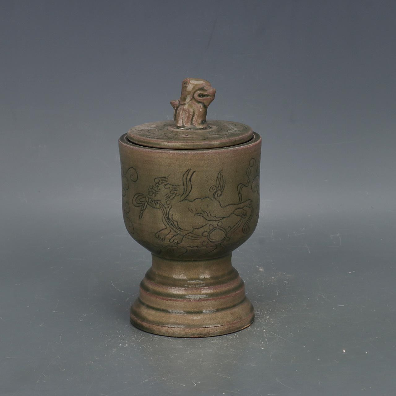 7.8″ China Song Yue Kiln Porcelain Carve Foo Fu Dog Lion Lid Pot