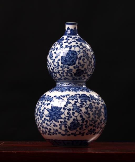 8.7″China Qing Blue White Porcelain Hand Painting Lotus Flower Branch Small Vase
