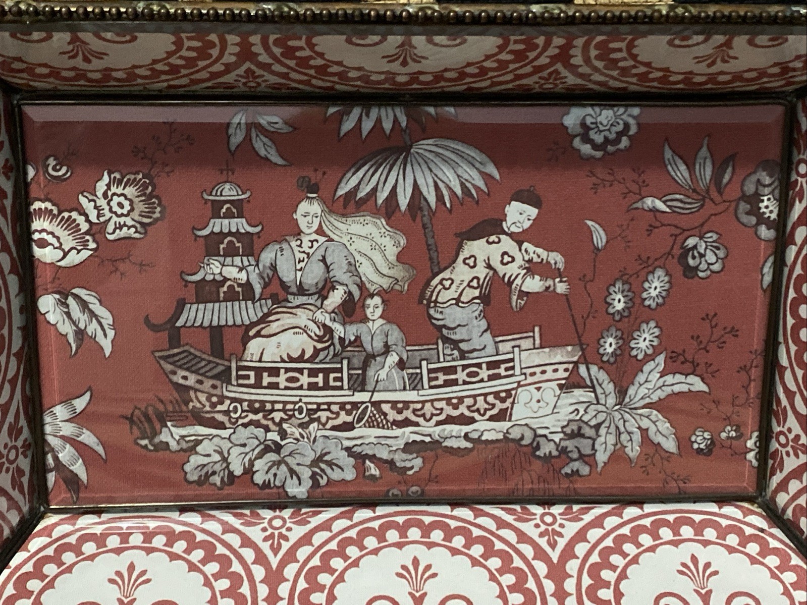 Vintage Chinoiserie Leaded glass Tray Chinese Culture Designs Reddish Pink