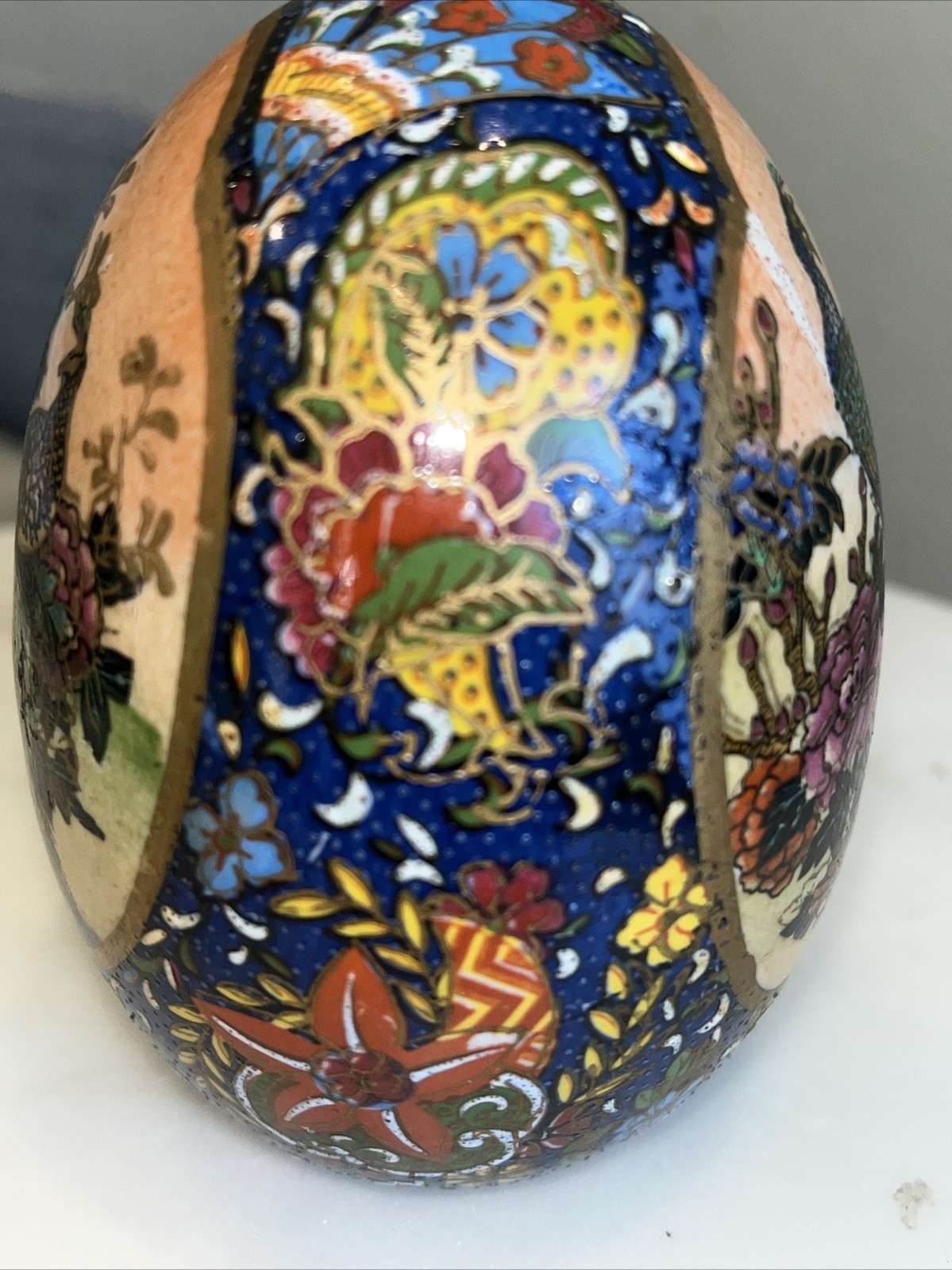 Moriage Style Porcelain Egg Gold Peacock Bird Flowers 4.5”x9.5” Gorgeous Colors
