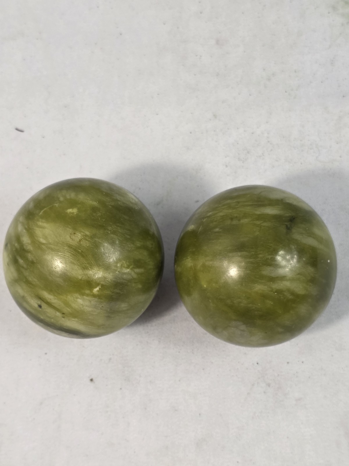 Natural Green Jade Stone Baoding Balls Therapy Blood Circulation Meditation 40