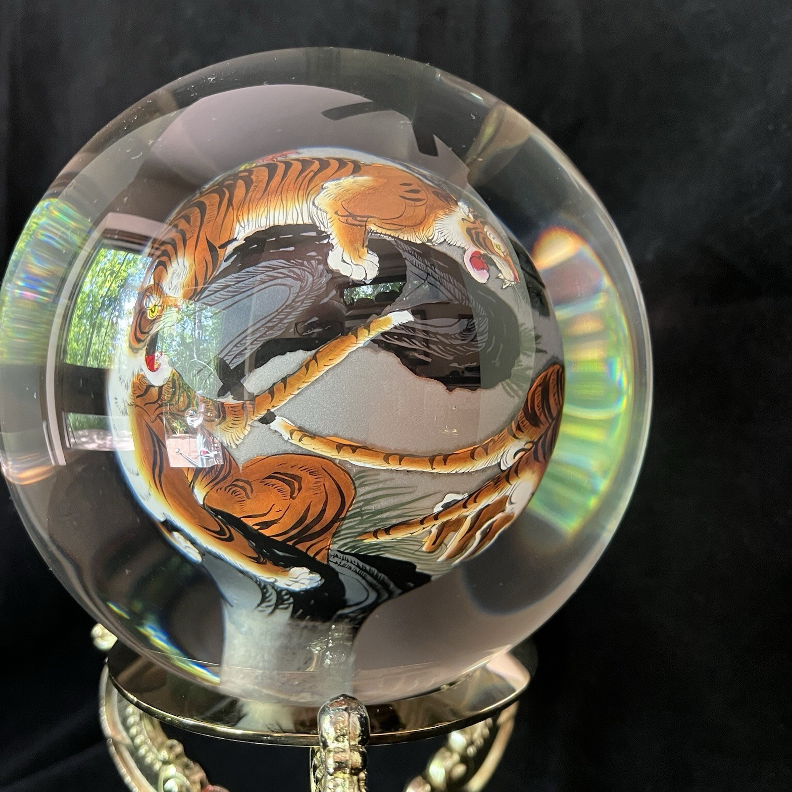 Chinese Glass Globe Five Tigers Inside Painted Reverse Art Lg 4.5in On Gold Base