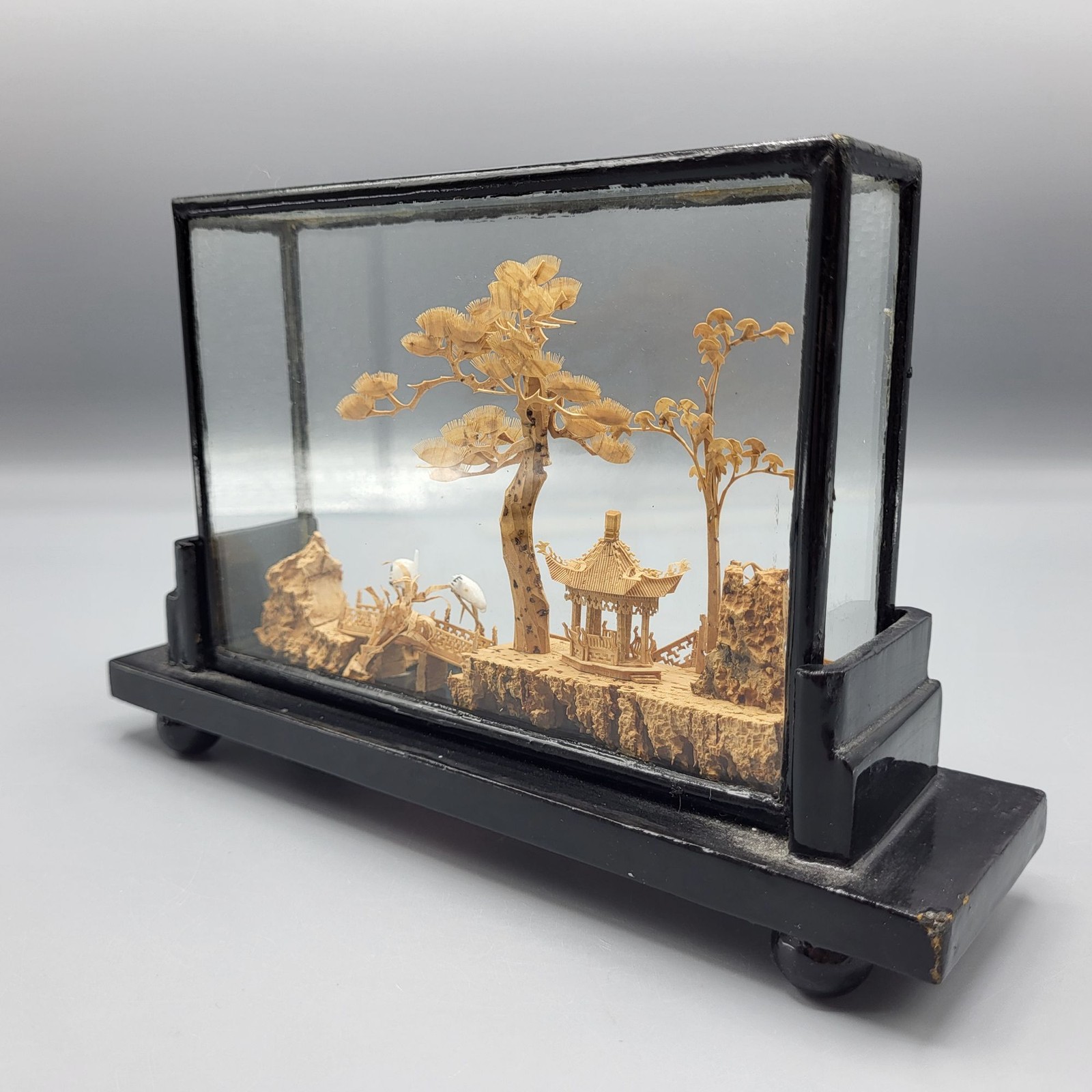 Vtg Chinese Hand Carved Cork Diorama Cranes Black Lacquer Art Stand 5″ x 7.75″