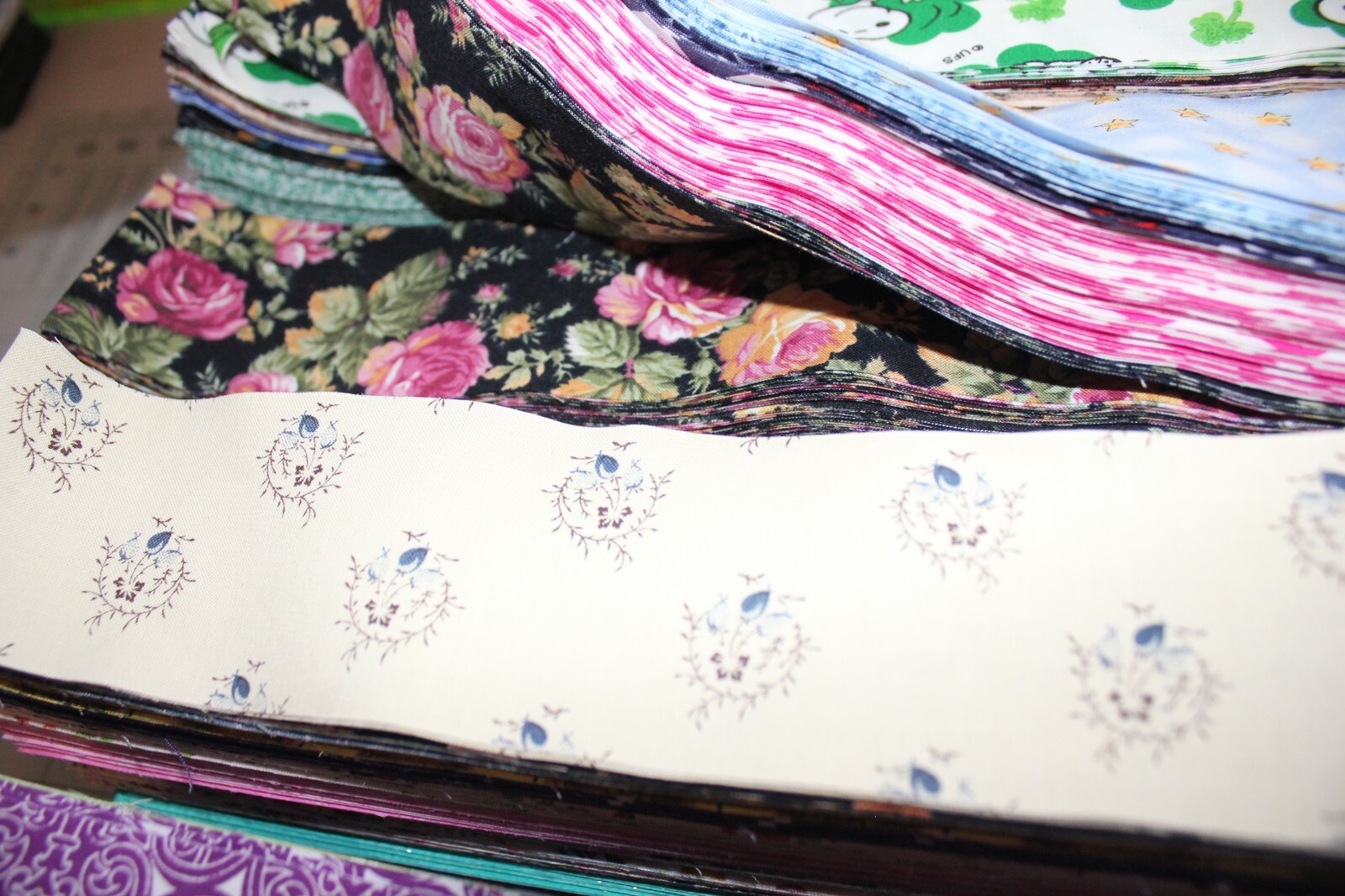 75 PC 2.5″ JELLY ROLL Strips Mixed 100% Cotton Fabric-Quilt-Sew Grab Bag