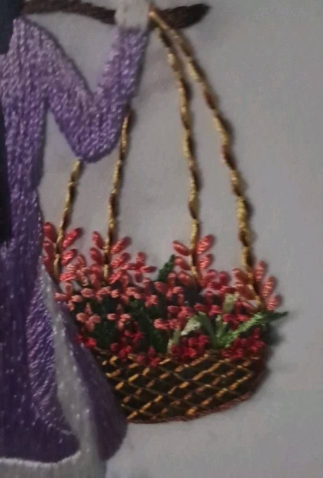 VINTAGE EXQUISITE SILK EMBROIDERED ASIAN LADY / FLOWERS WALL ART 12 X 14.5