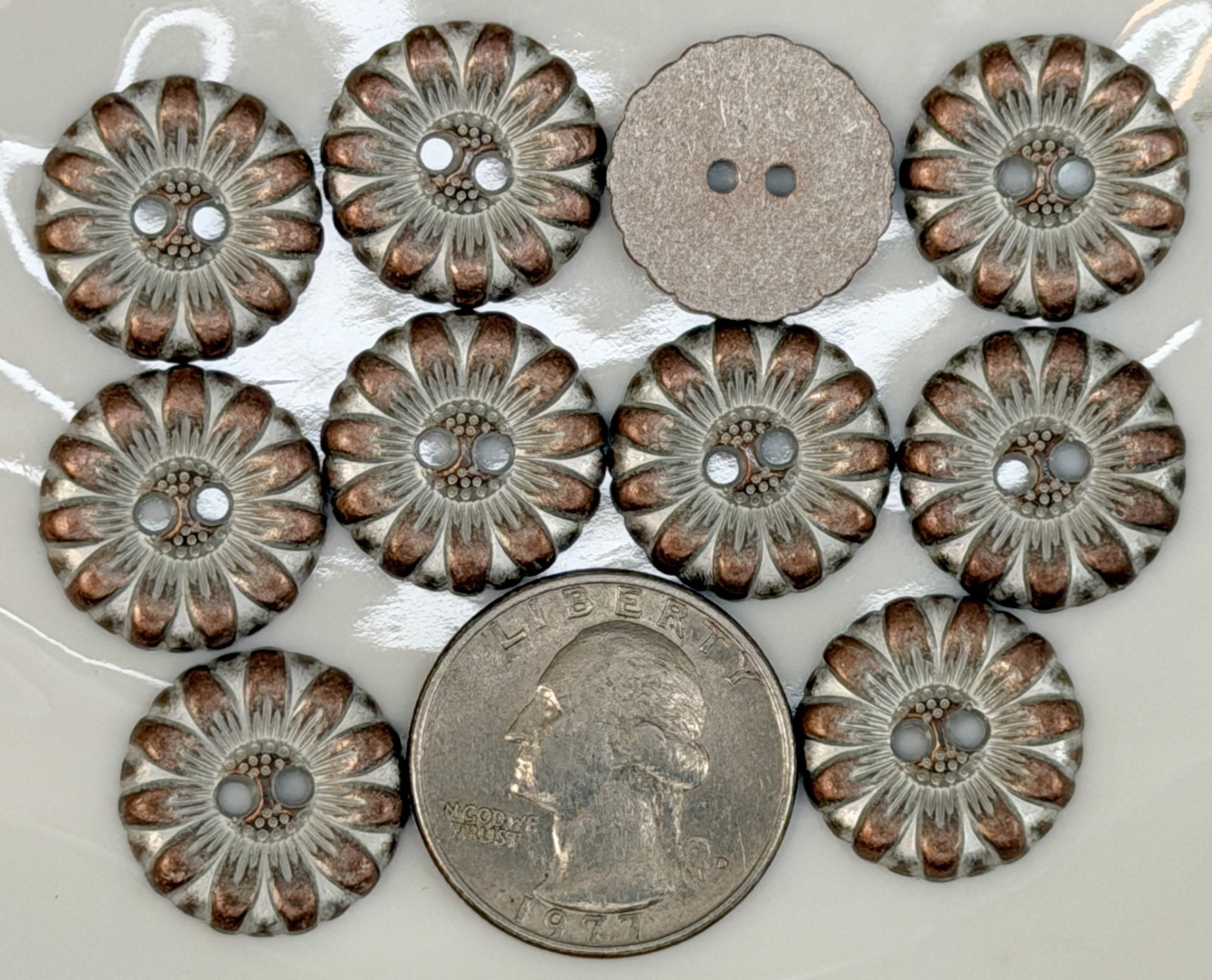 10PC Antiqued Red Copper Flower Metal Buttons Flat Button 2 Hole 18mm 11/16″