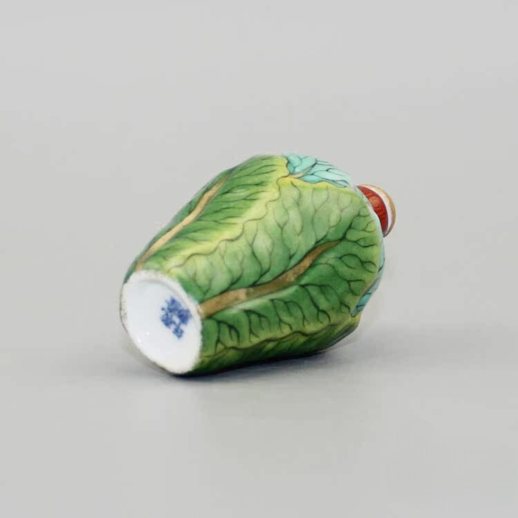 3″ Chinese Famille Rose Porcelain Gild Vegetables Cabbage Snuff Bottle