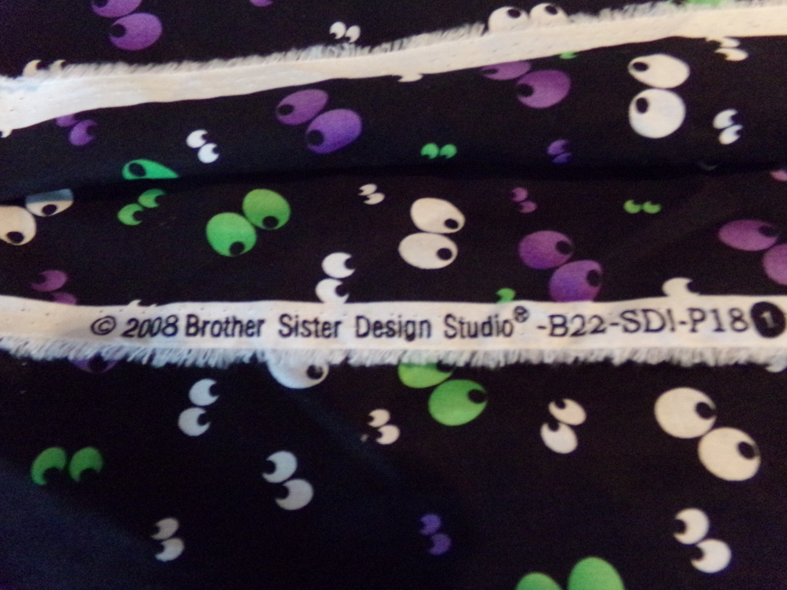 22″ X 44″ VINTAGE GREEN PURPLE WHITE EYES/BLACK NEW #991