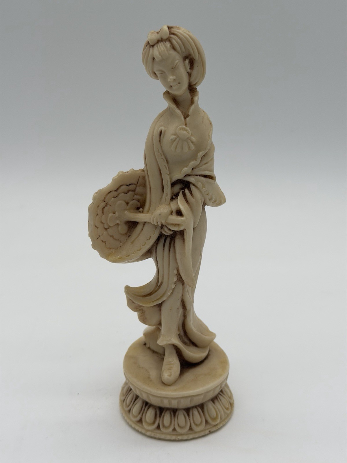 VTG Mid Century Italian Alabaster Resin Geisha Girl Sculpture Figurine 8”