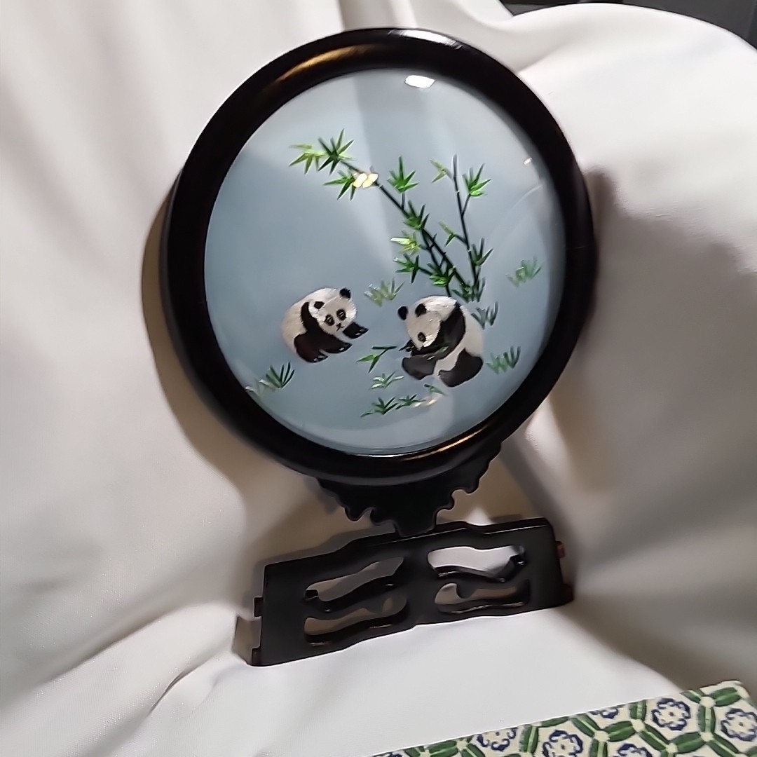 Vtg Chinese Su Silk Double-Sided Embroidery Panda Bears 7” dia W/ (Stand As Is)