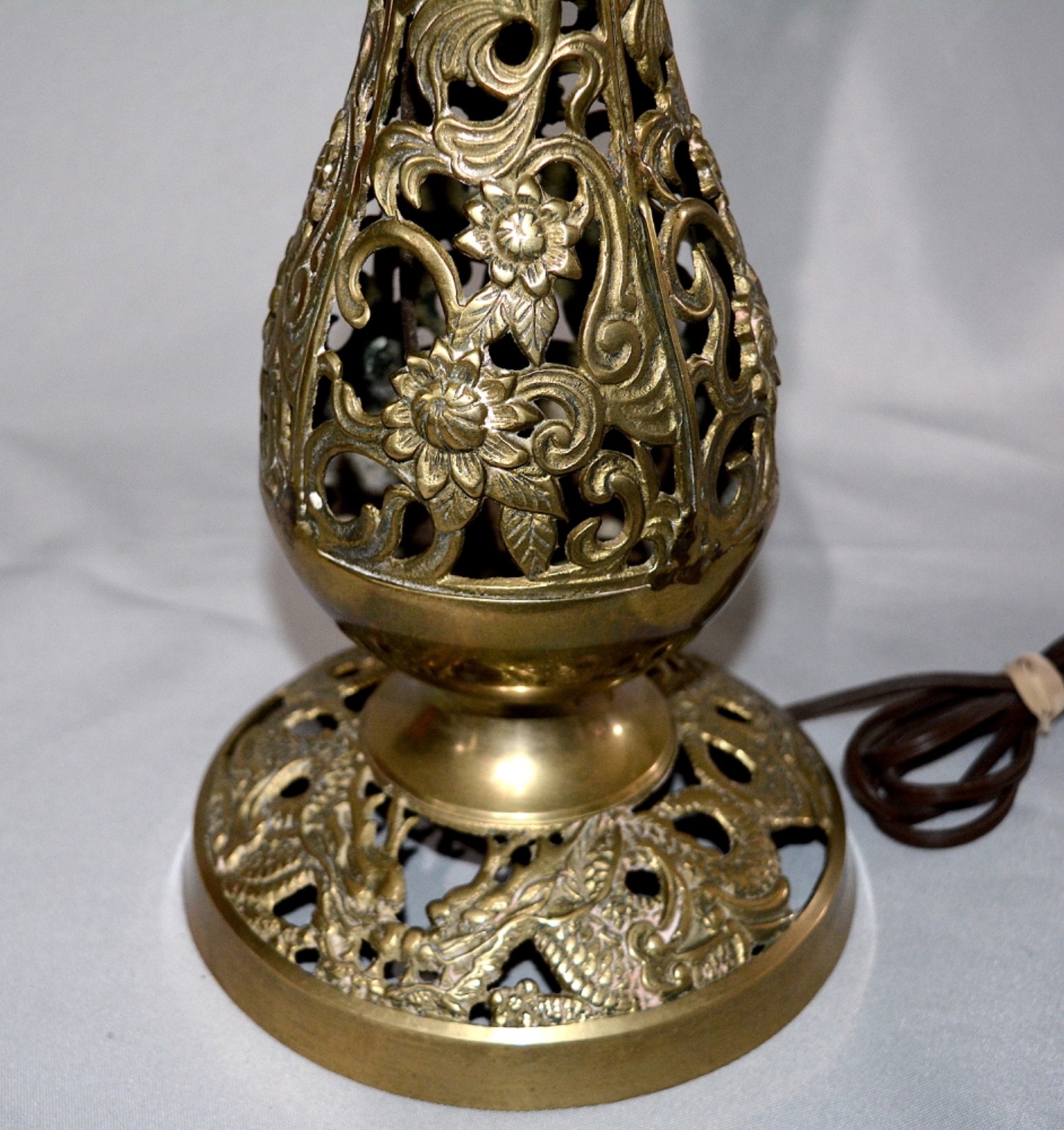 Brass Table Lamp Vintage Chinoiserie Chinese Dragon Pierced Art Sculpture Flower