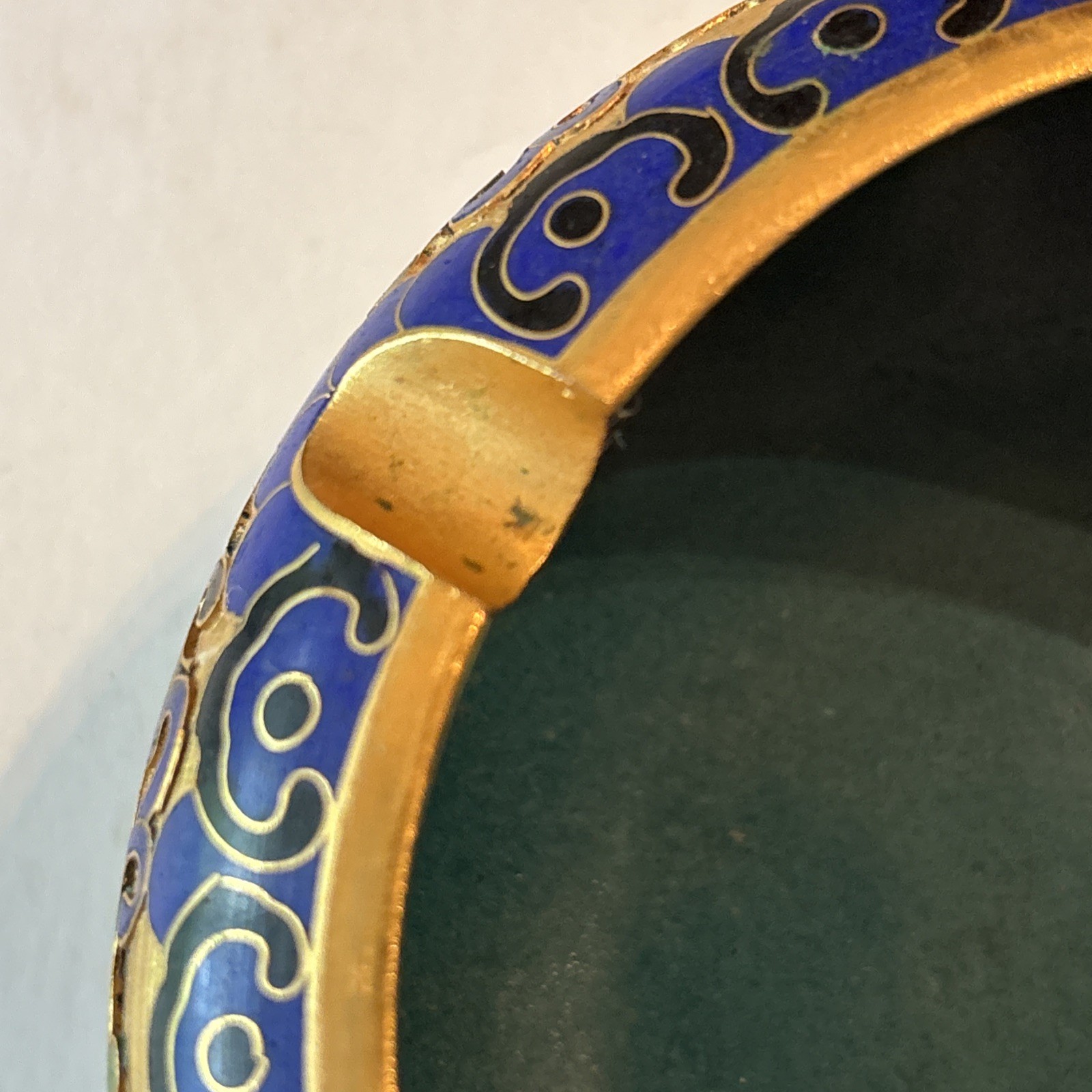 Vintage Chinese Cloisonne Enamel Ashtray Lotus Flowers Teal Gold MCM 4.5” Ornate