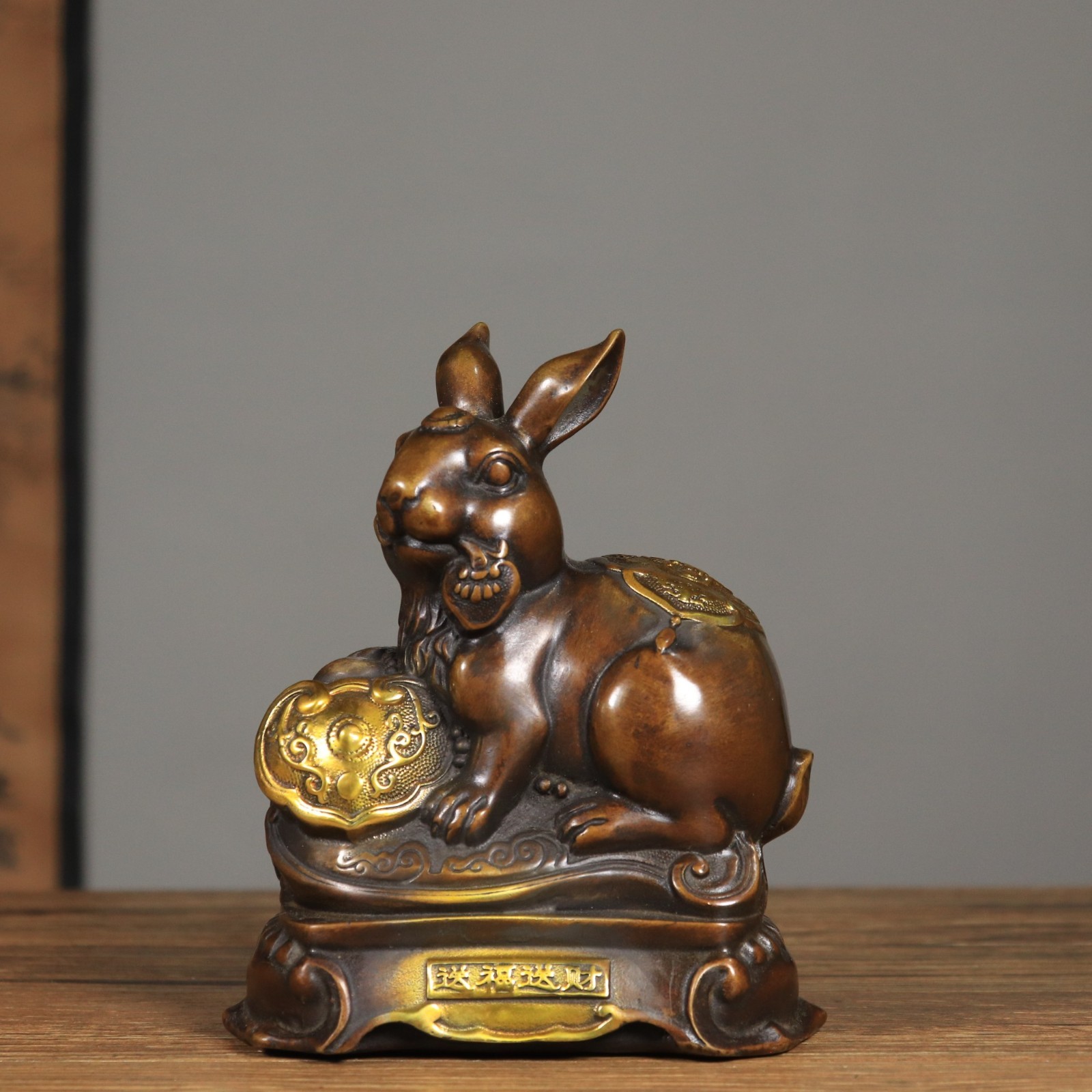 Pure copper wealth gilded lucky rabbit furniture ornaments