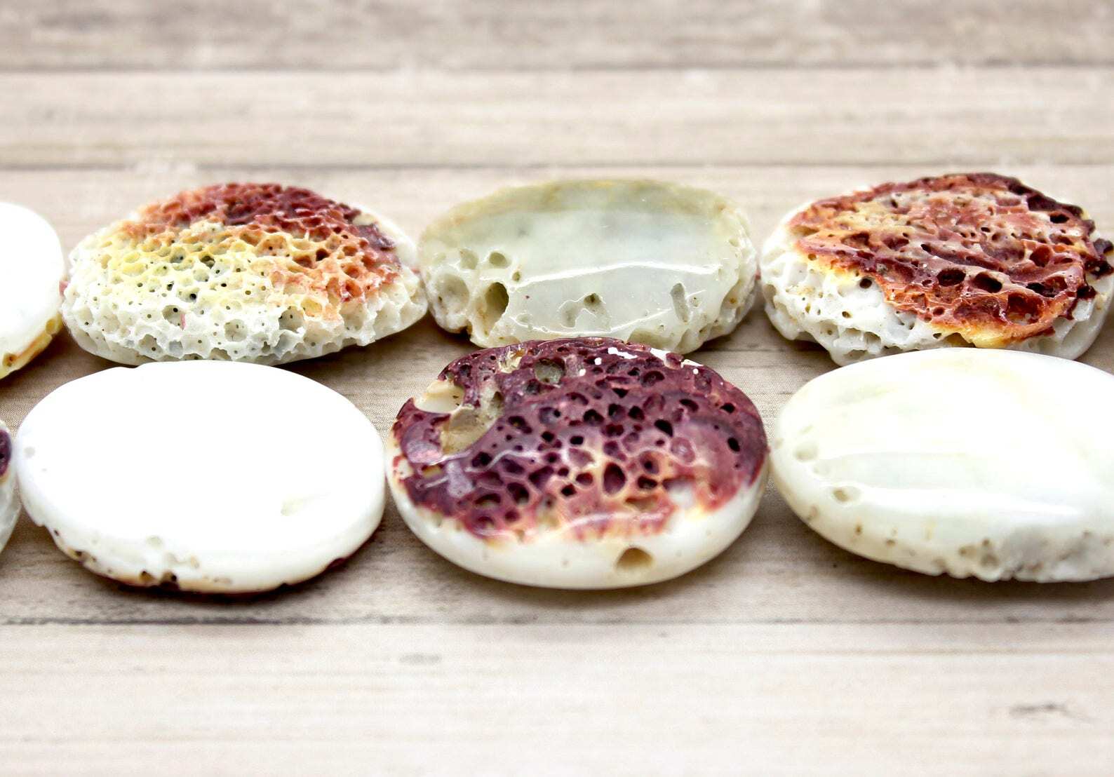 Natural Spiny Oyster Shell Flat Oval Disc Purple Gemstone Beads – PG202