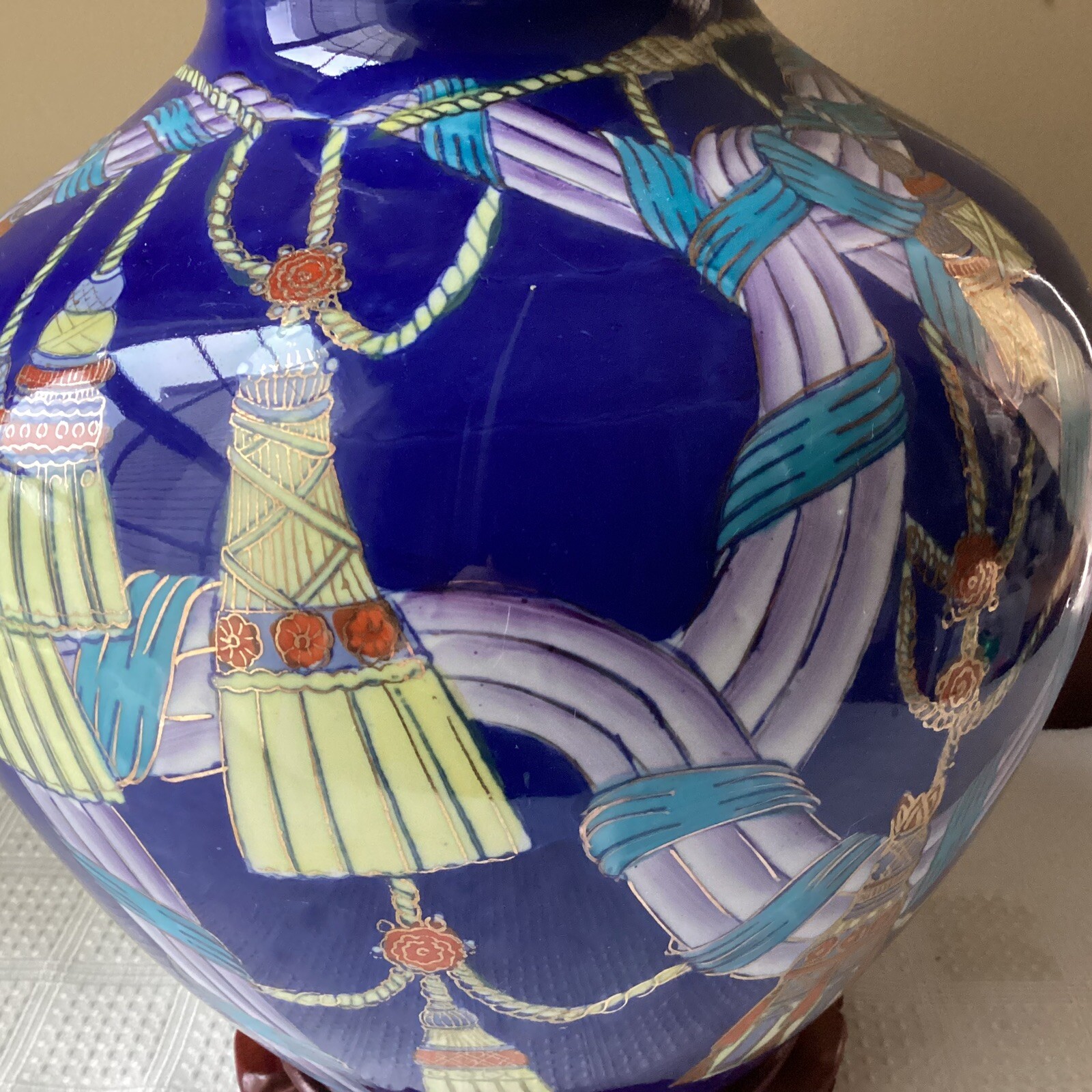 VTG Chinese Cobalt Blue Porcelain Vase Lamp Hand Painted Tassels Ribbons, 16.75”
