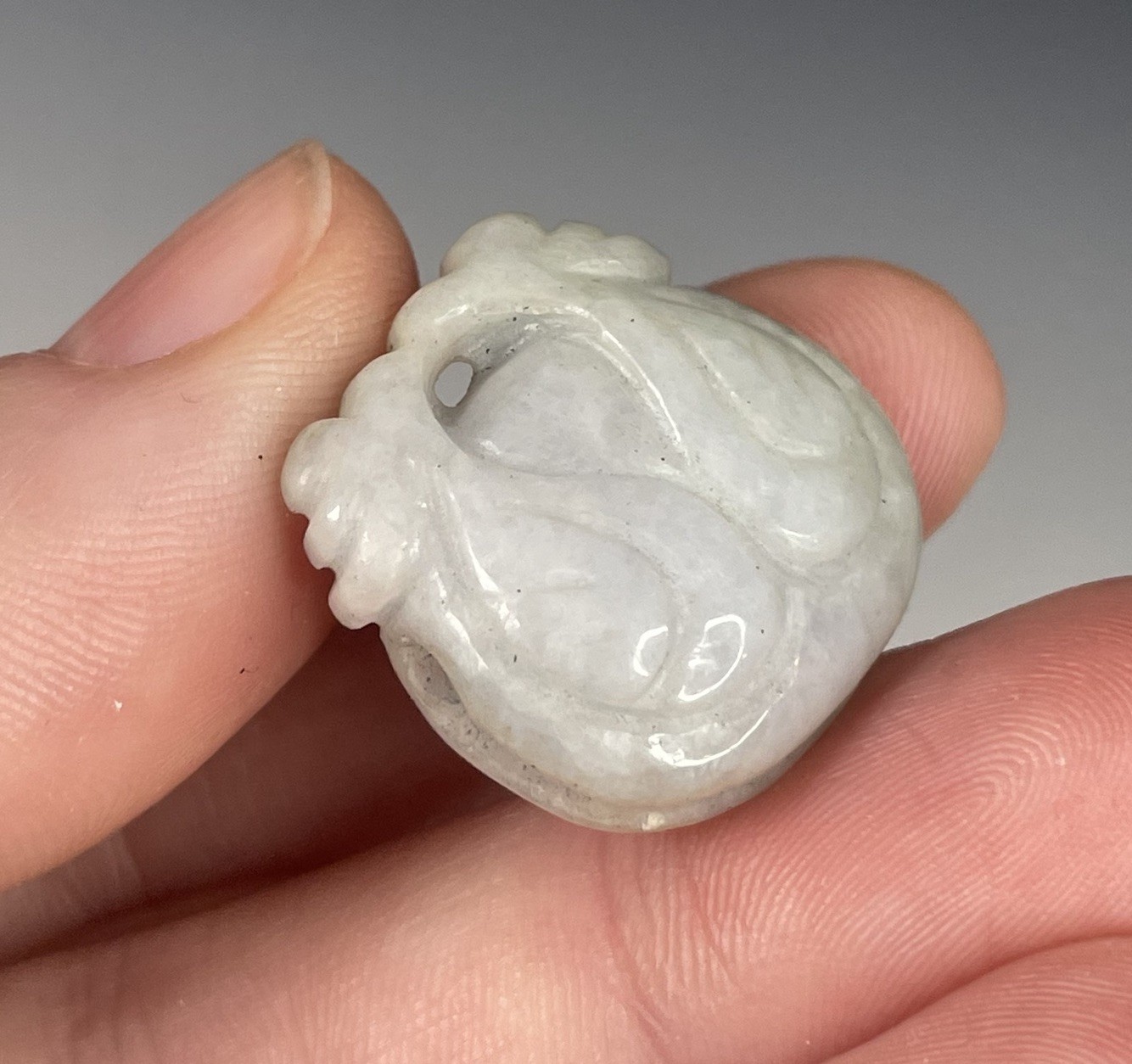 20th C. Chinese Hand Carved Jade Netsuke Pendant w/ Slit Jewelry Asian Art