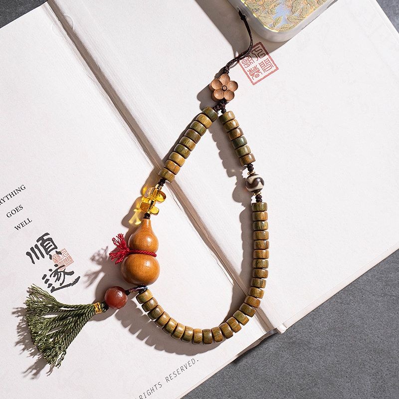 Green Sandalwood Gourd Phone Strap Wrist Lanyard Chinese Style Beaded Charm